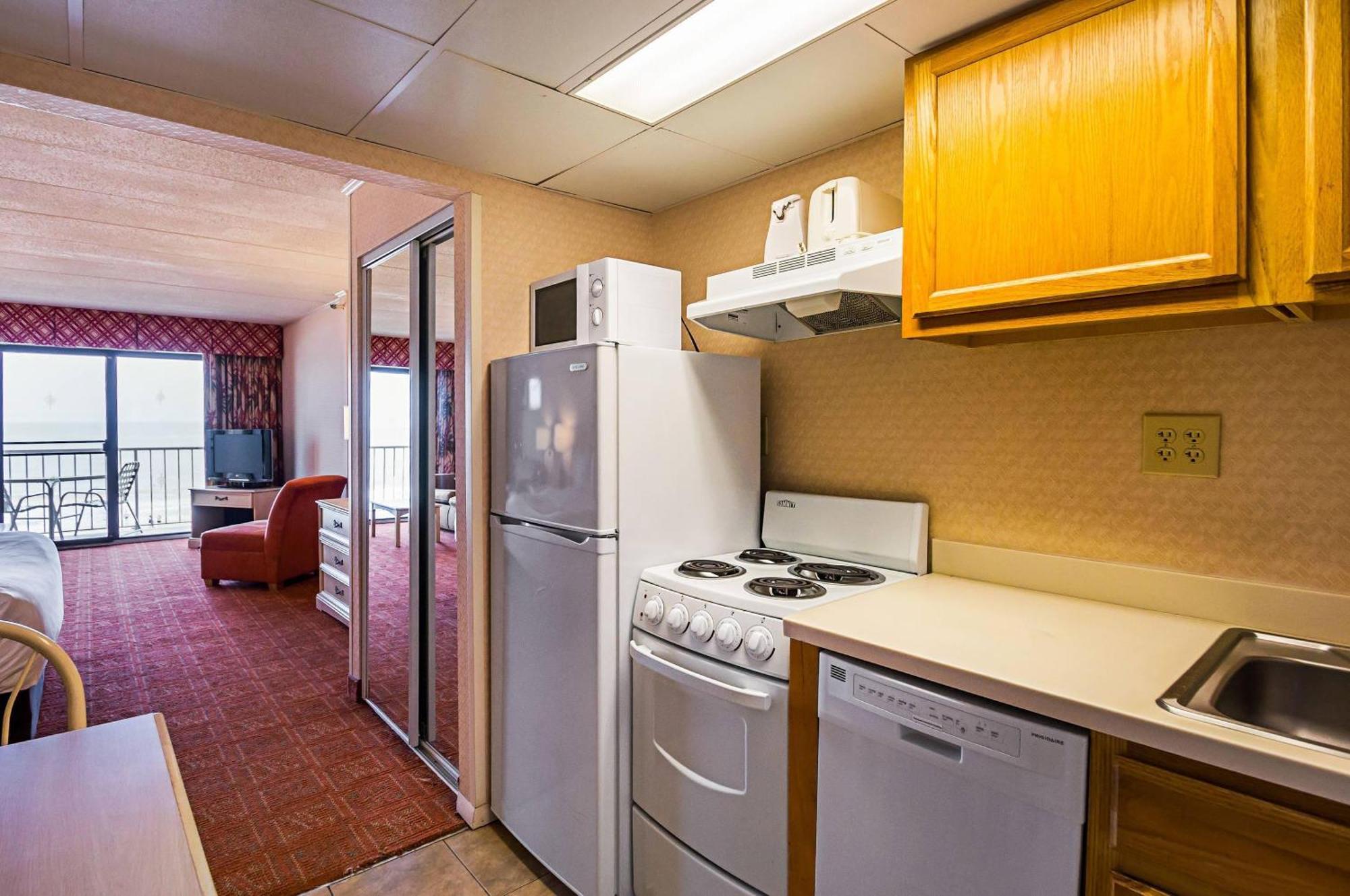Oceanfront King kitchenette & Sleep-Sofa