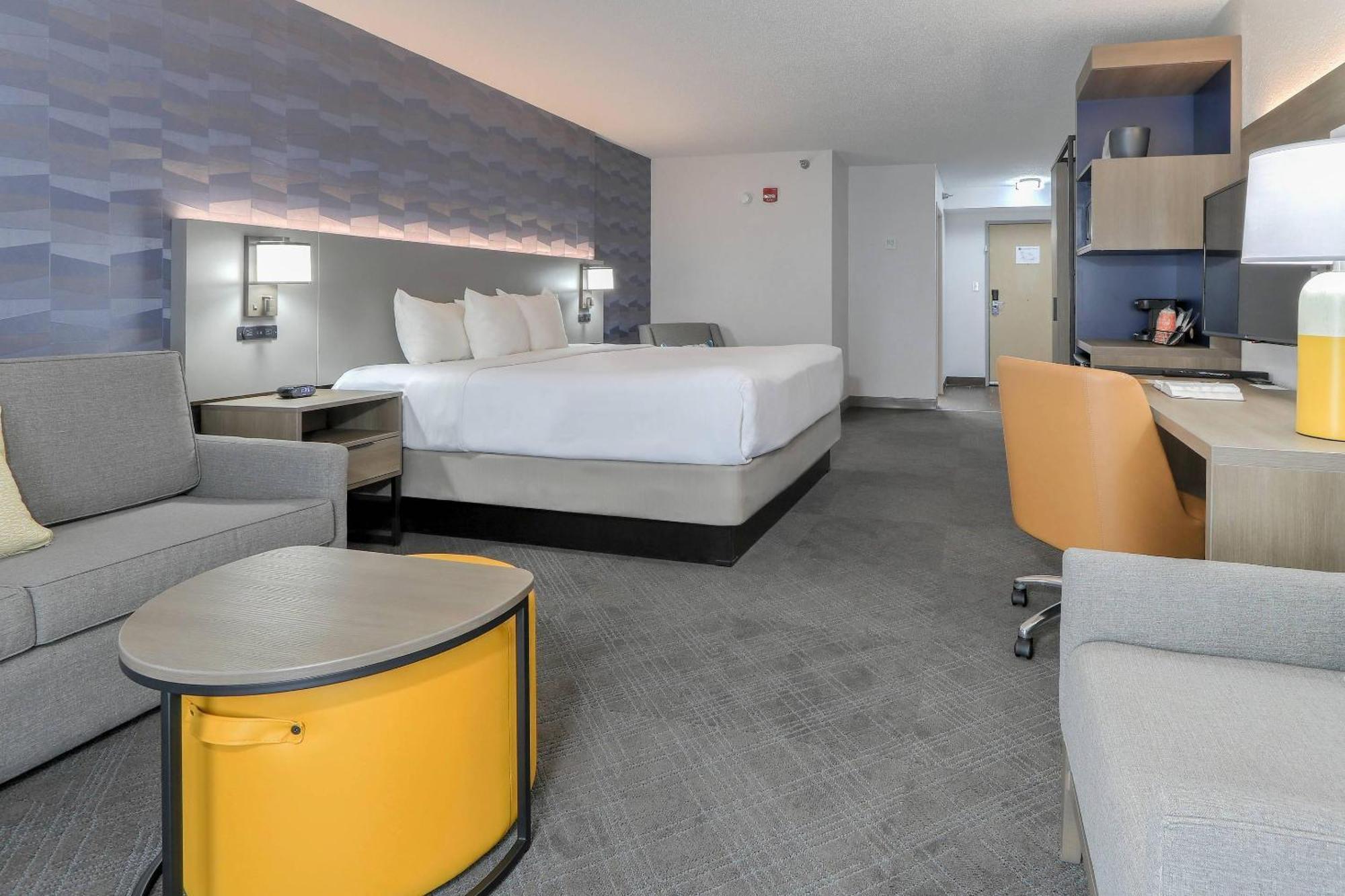 King Room Disability Access or Non-Smoking