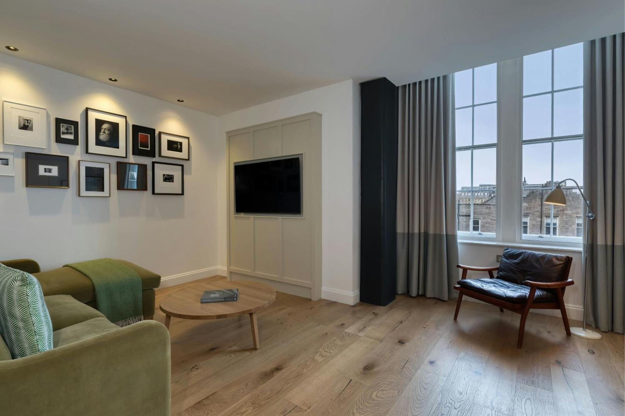 One-Bedroom King Suite Sofa Bed City View