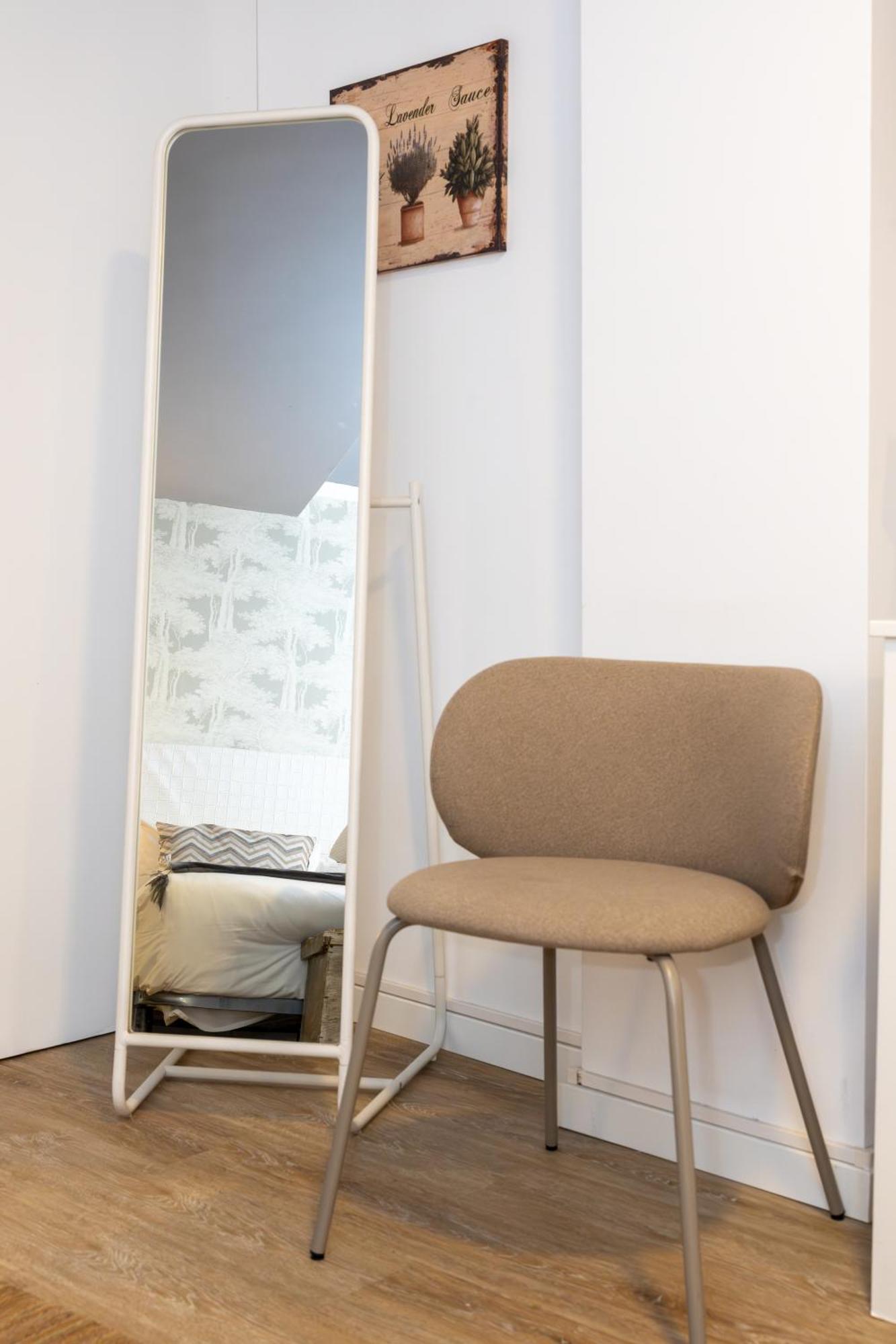 Studio Deluxe Private Bathroom
