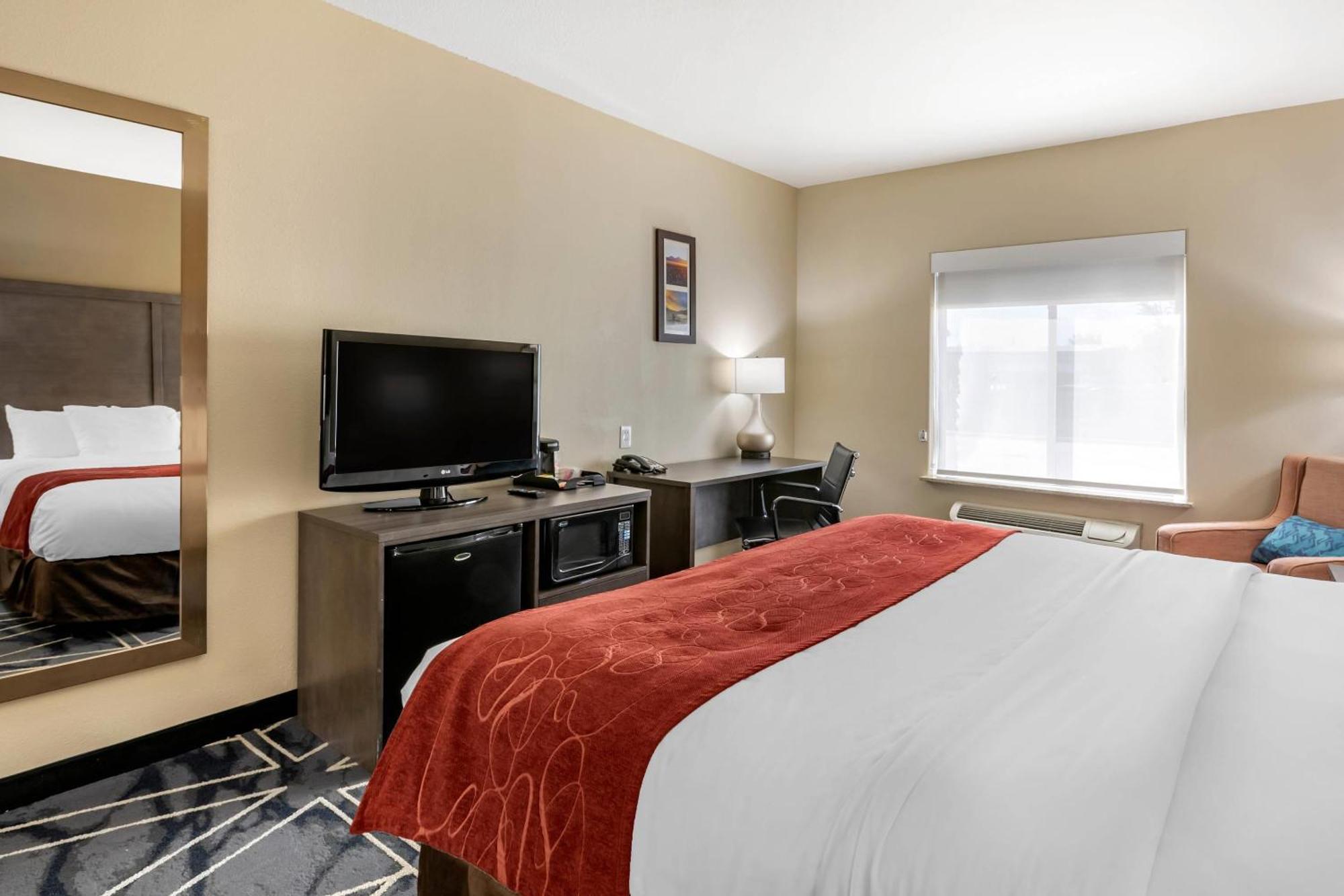 King Room - Accessible/Non-Smoking