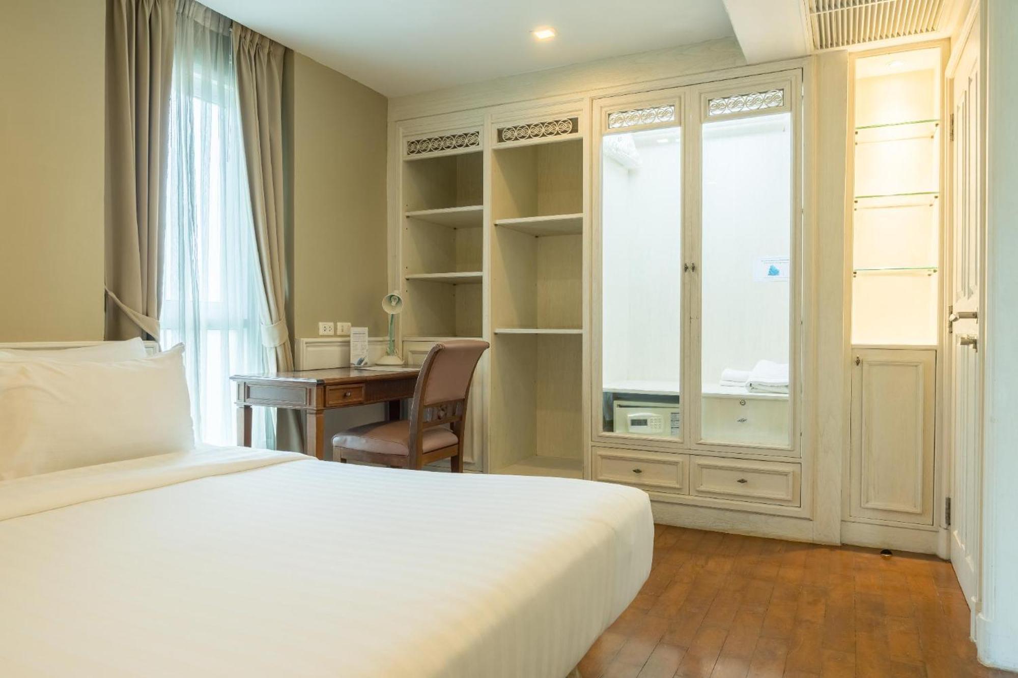 Three-Bedroom Suite,1742847806:JPEG