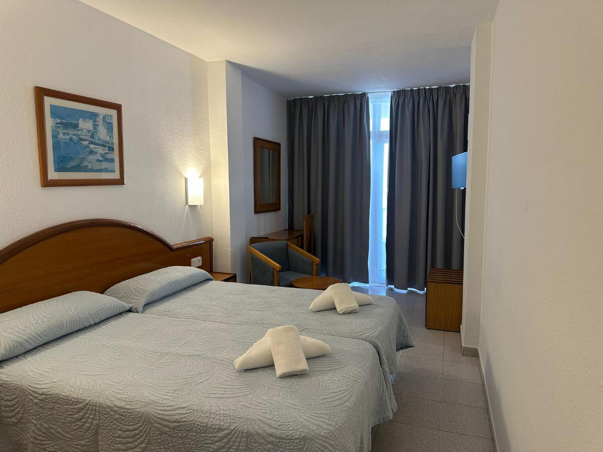 Twin Room Terrace