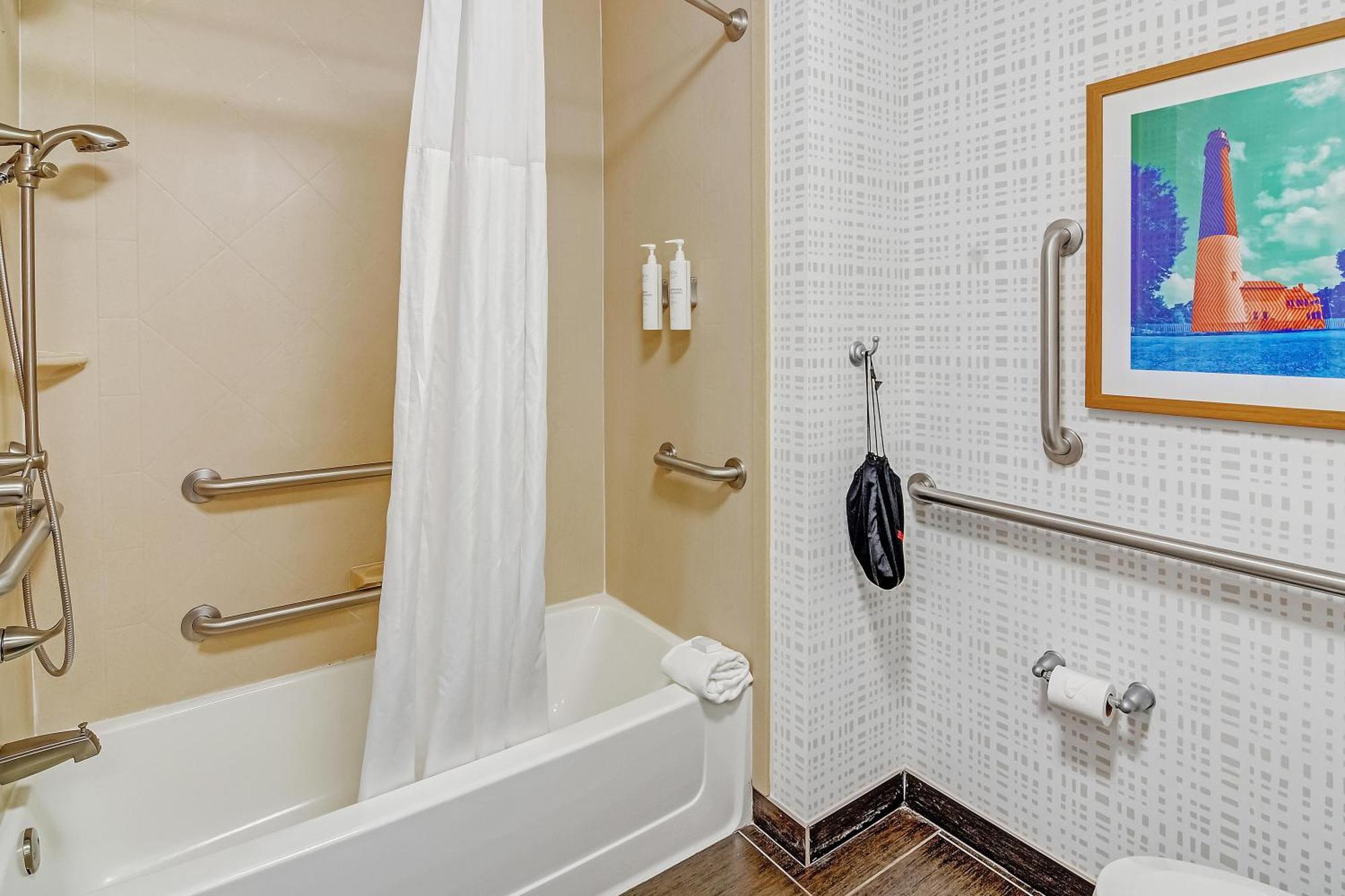 Queen Room Two Queen Beds Mobility Access or Non-Smoking