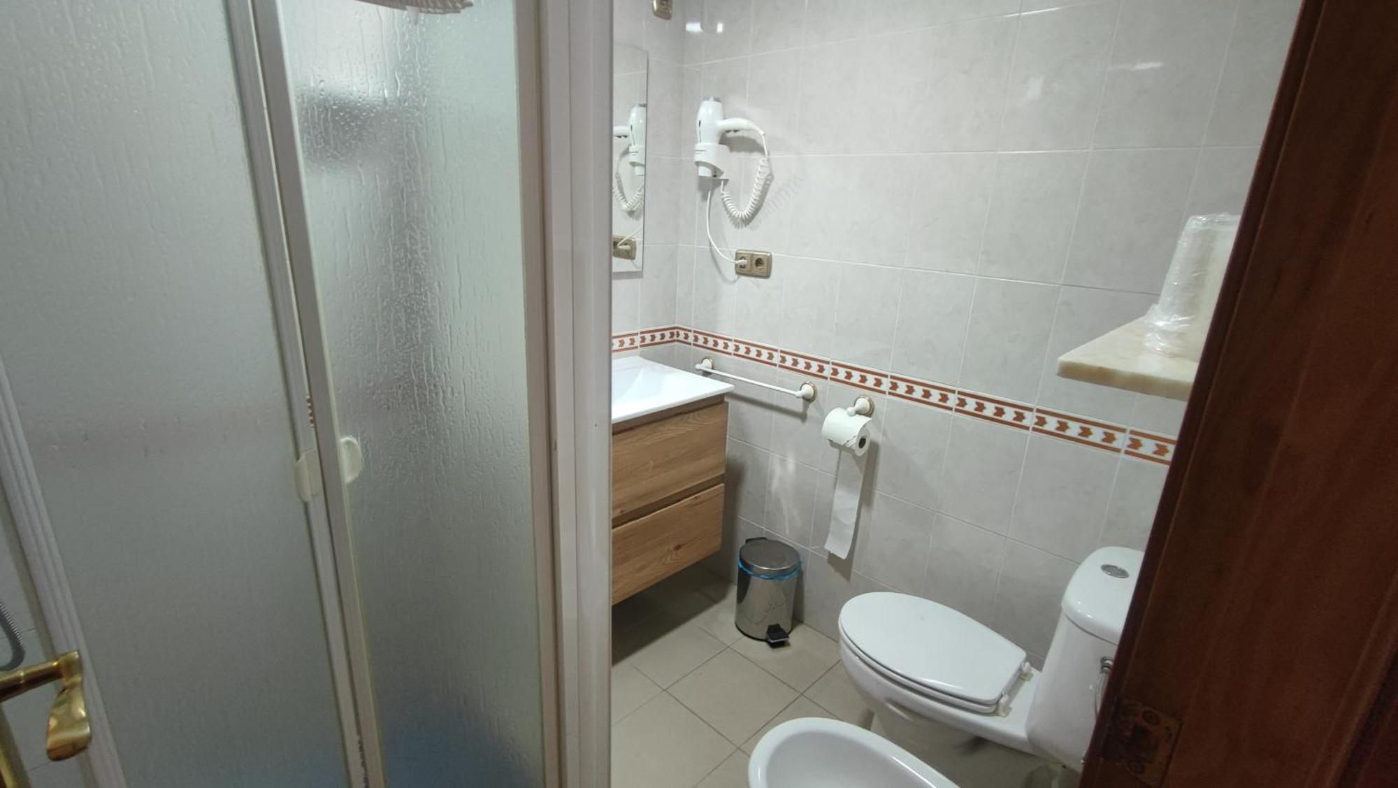 Triple Room,1742858821:JPEG