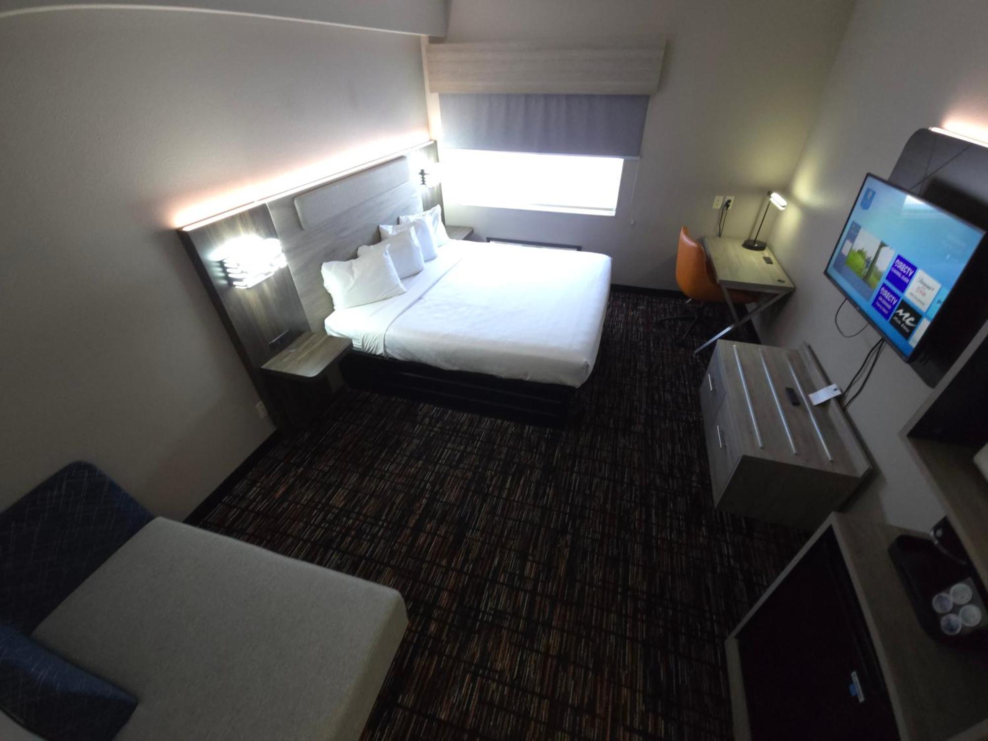 Superior King Room