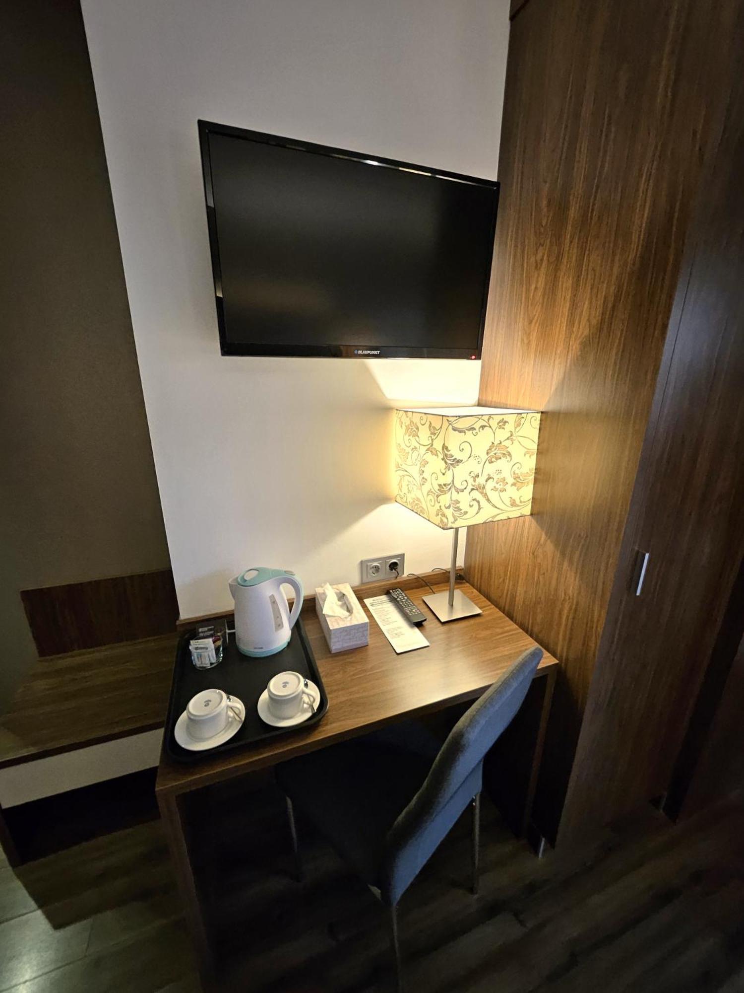 Double or Twin Room,1742874392:JPEG