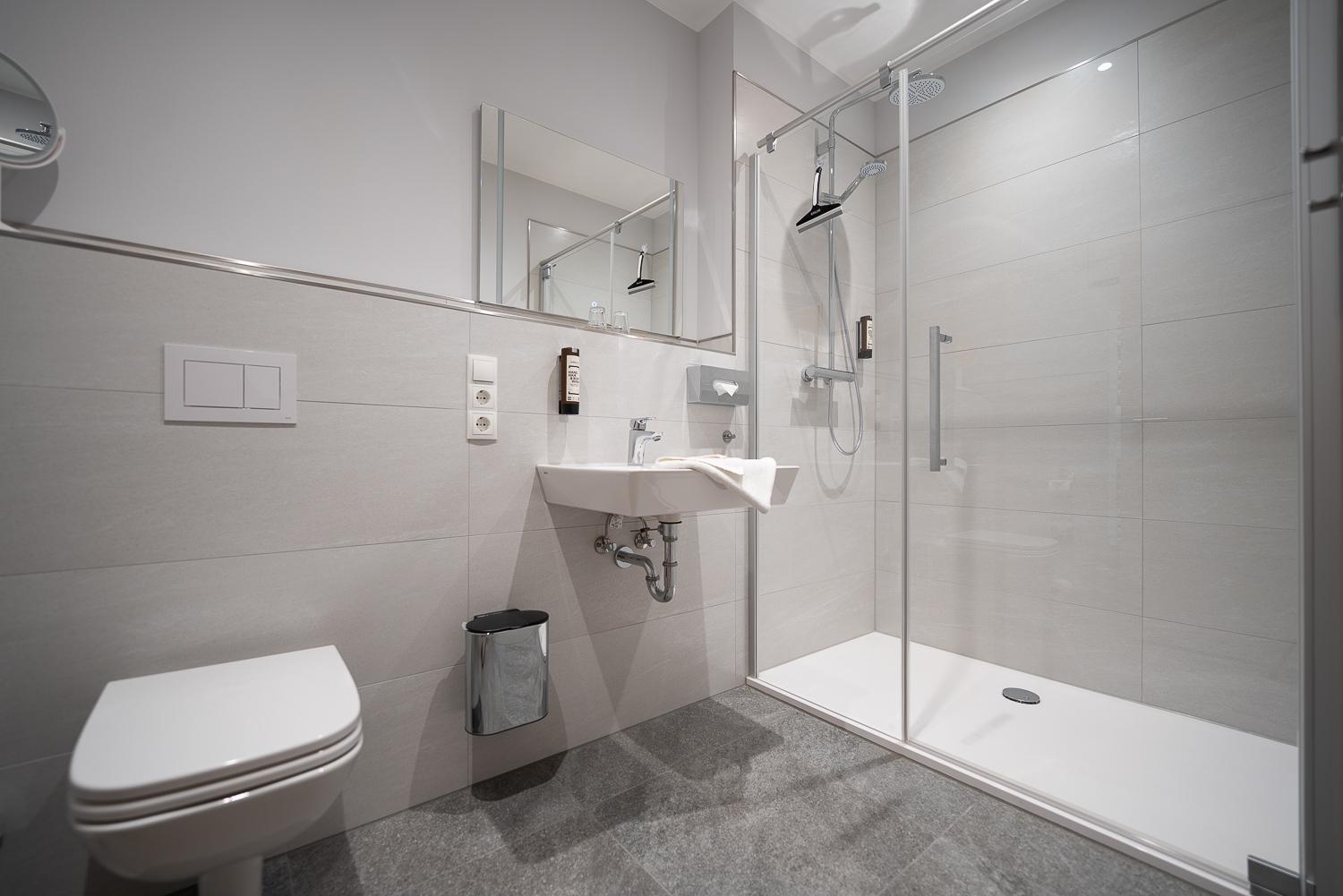 Small Double Room,1742886373:JPEG