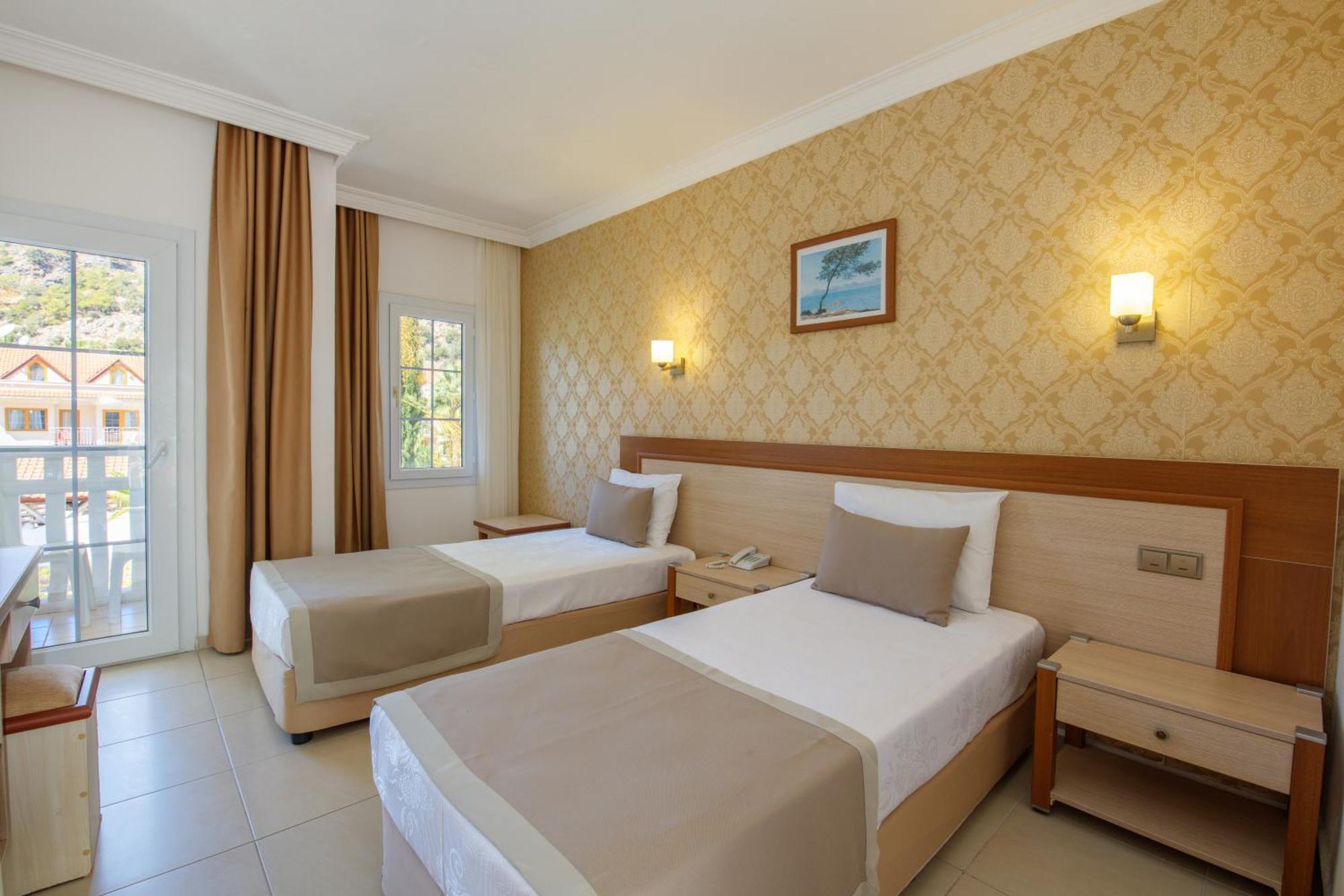 Standard Double or Twin Room Balcony