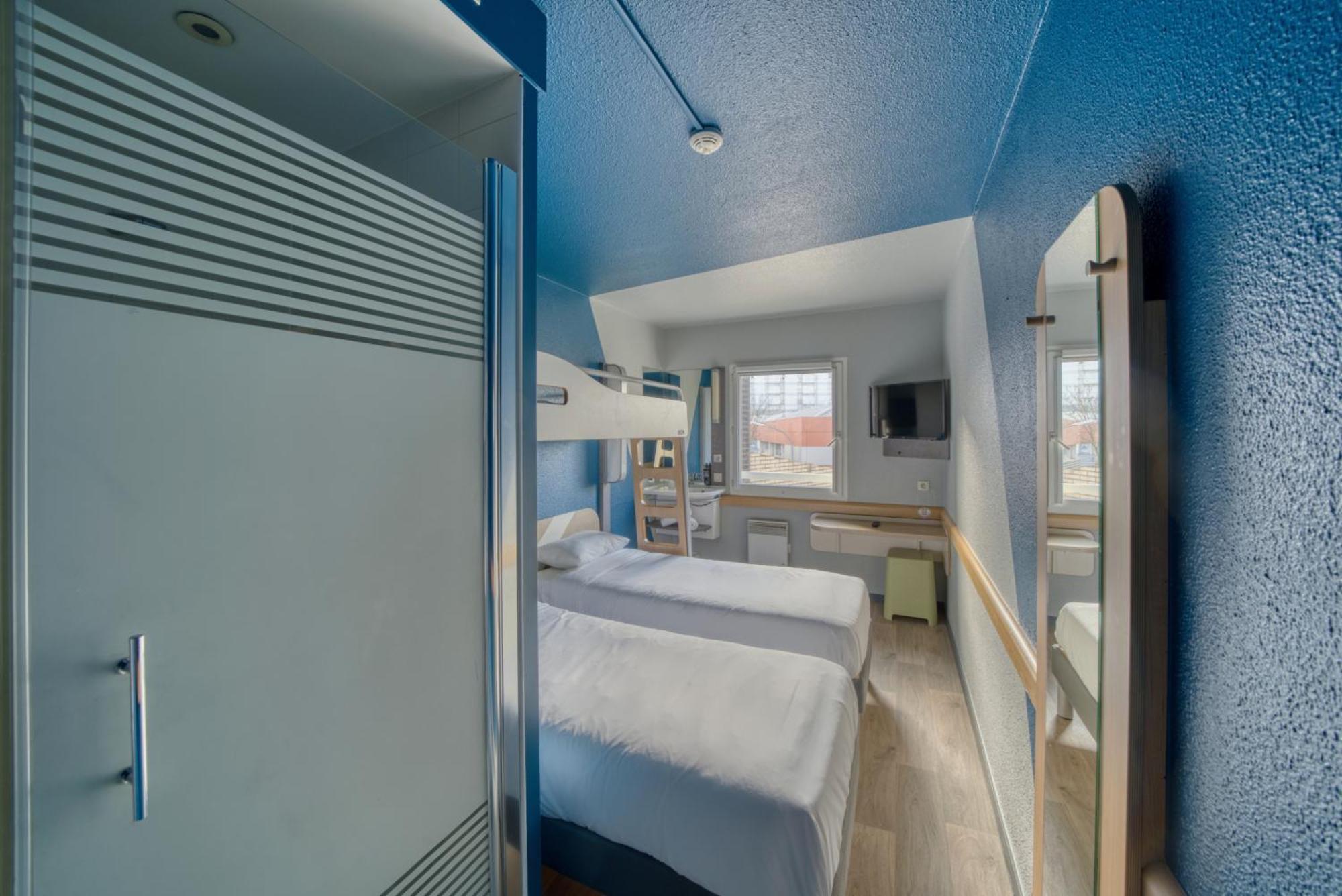 Standard Twin Room,1742899110:JPEG