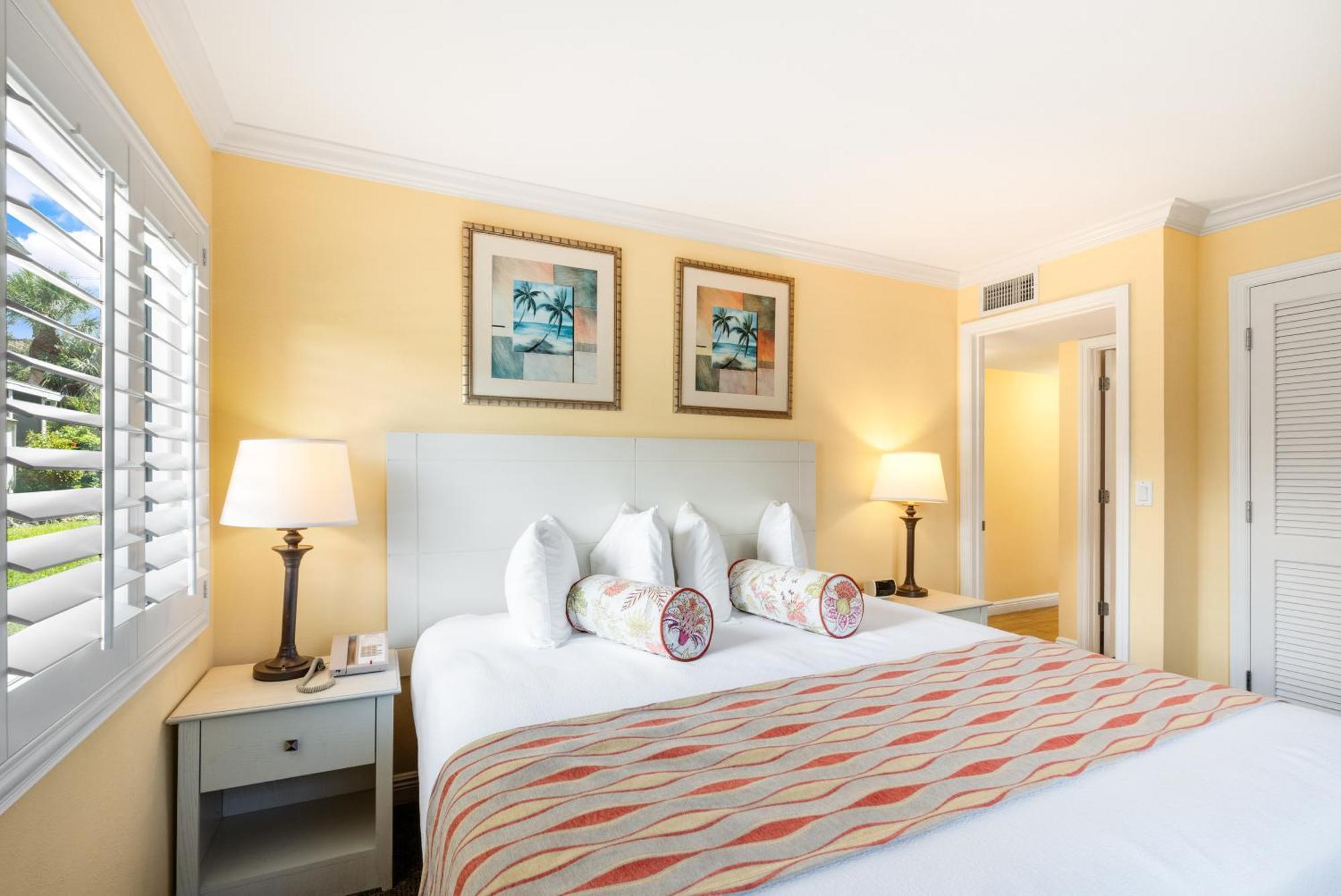Two-Bedroom Suite,1742909106:JPEG