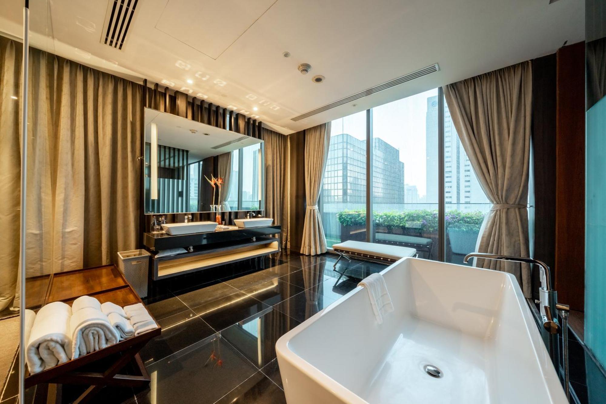 AMARA SUITE Lounge Access Benefits