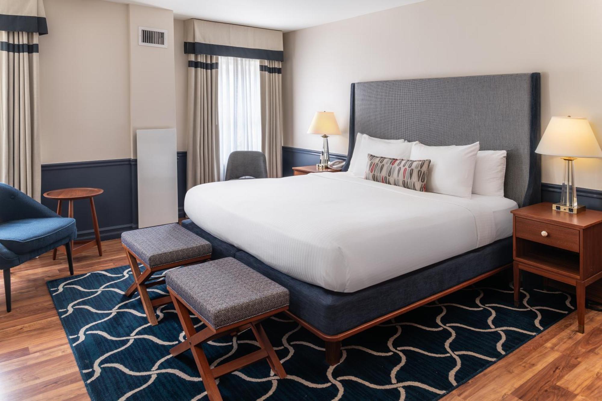 Deluxe King Room,1742929342:JPEG