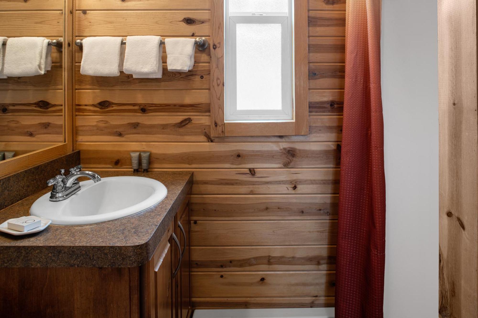 Premium Cottage Rental 2 Bedroom