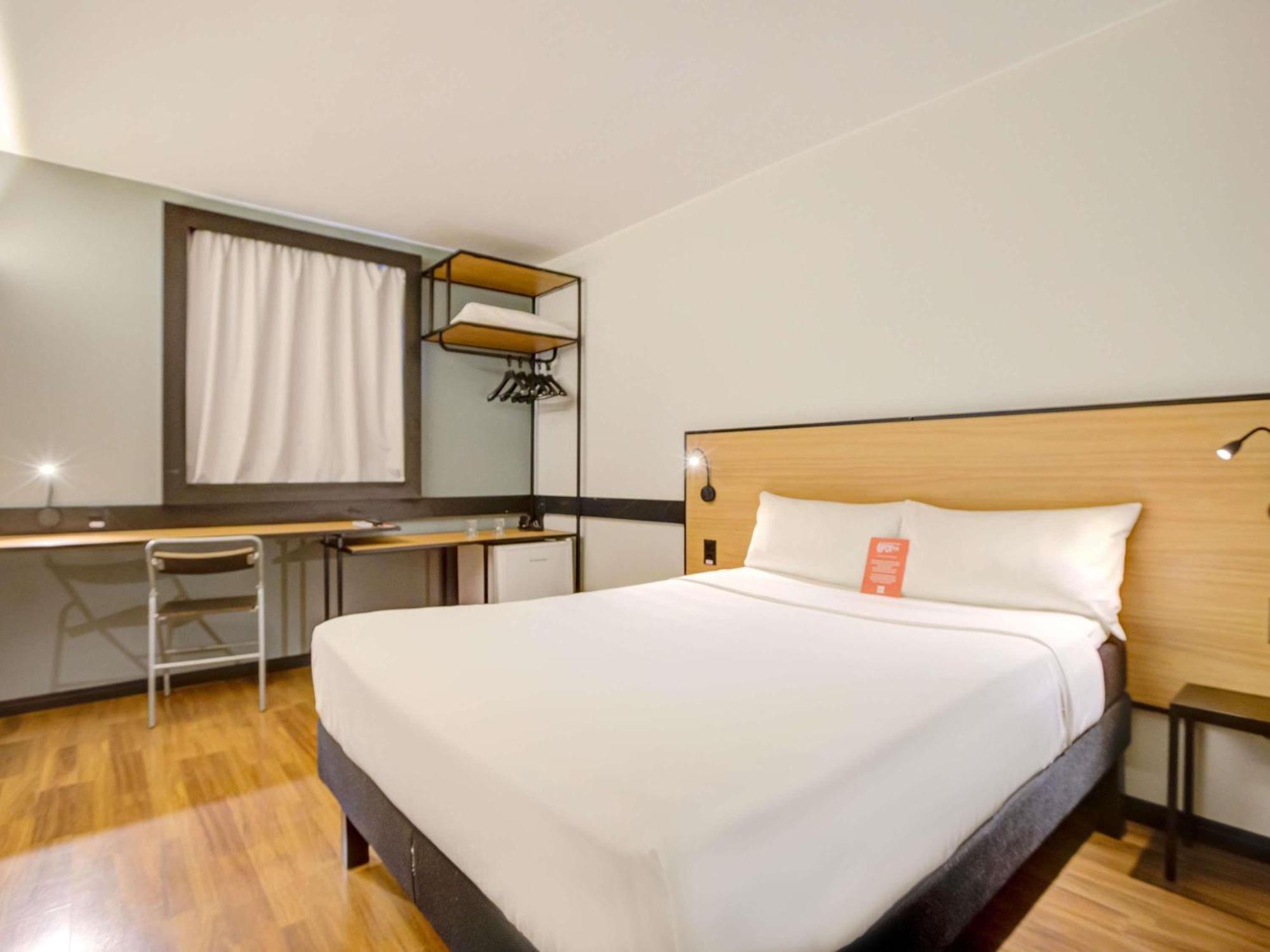 Standard Room Mobility Accessible