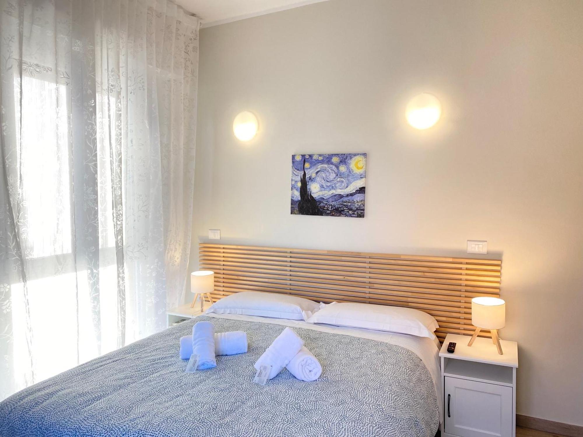 Double Room Private Bathroom