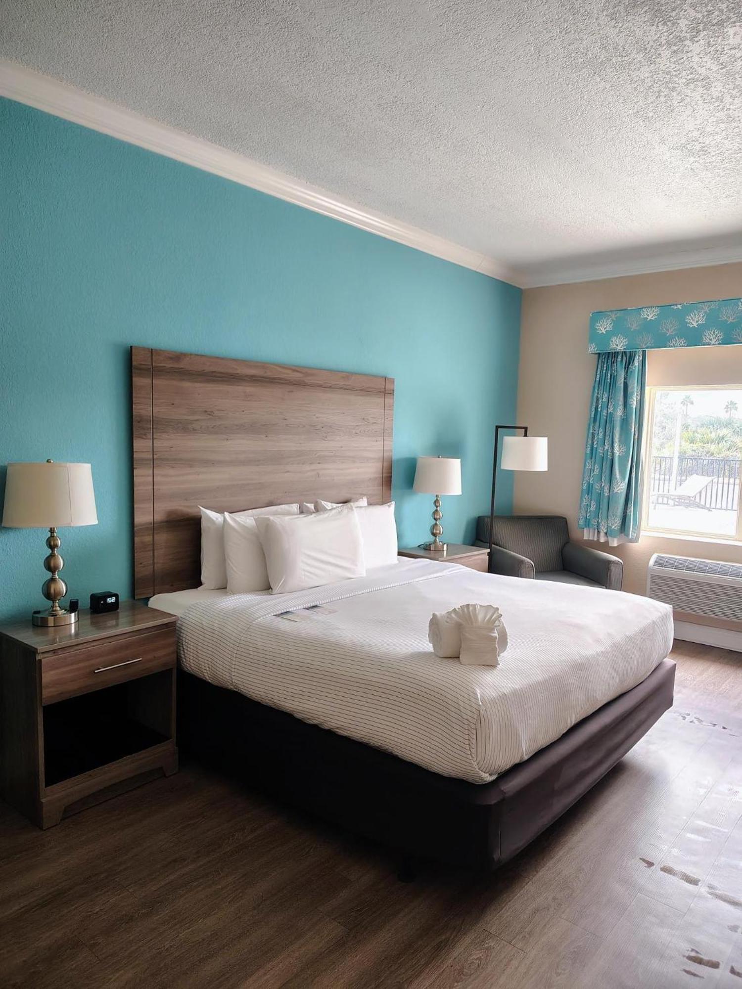 Deluxe King Room,1742956414:JPEG