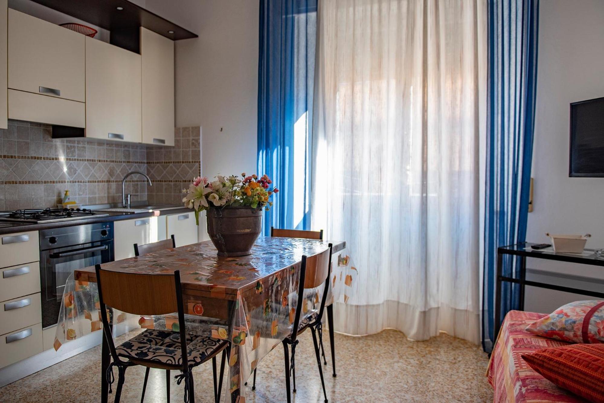 Large One-Bedroom Apartment
