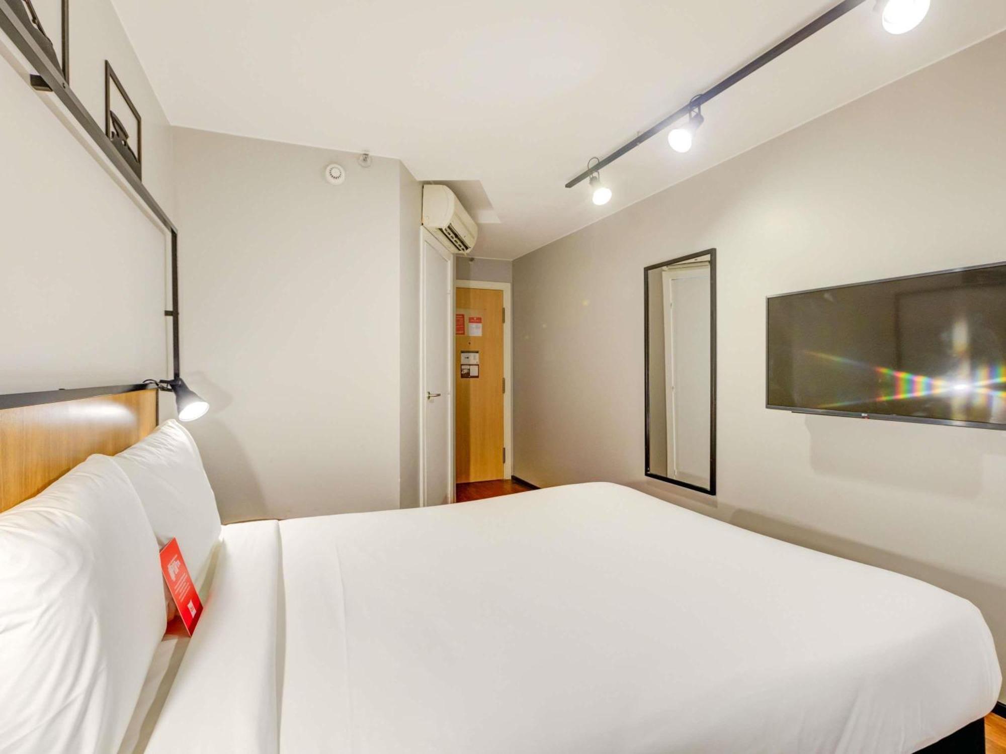 Standard Apartment One Double Bed,1742983234:JPEG