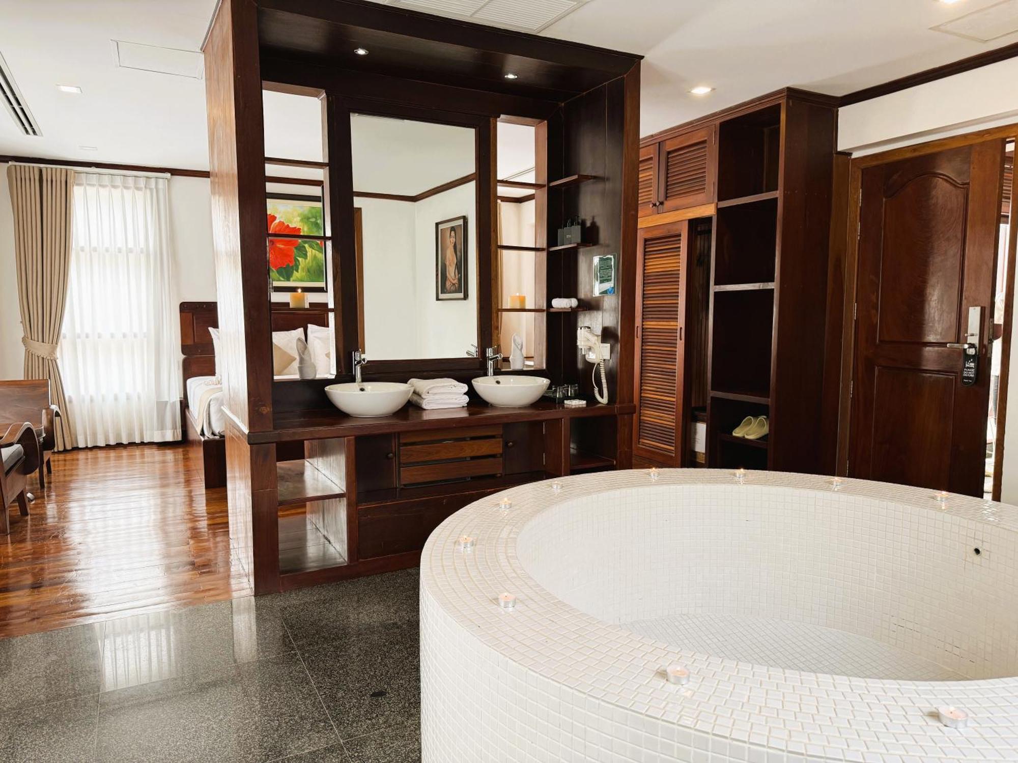 Superior Suite