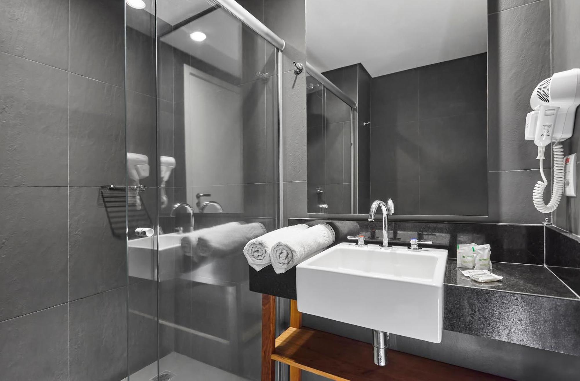 Standard Triple Room,1743002100:JPEG