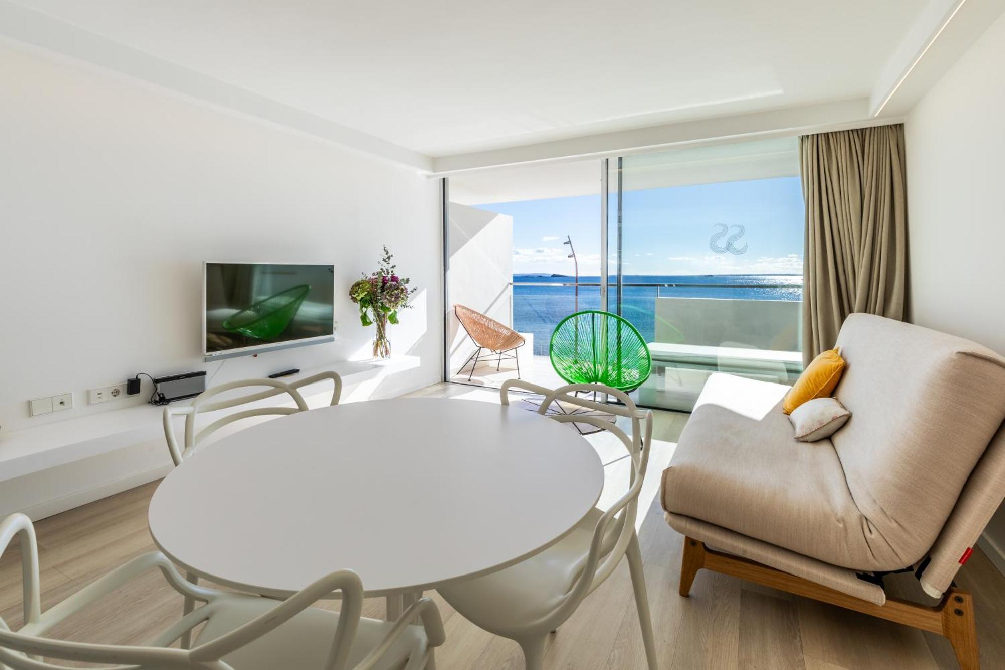 Studio Apartment Sea View