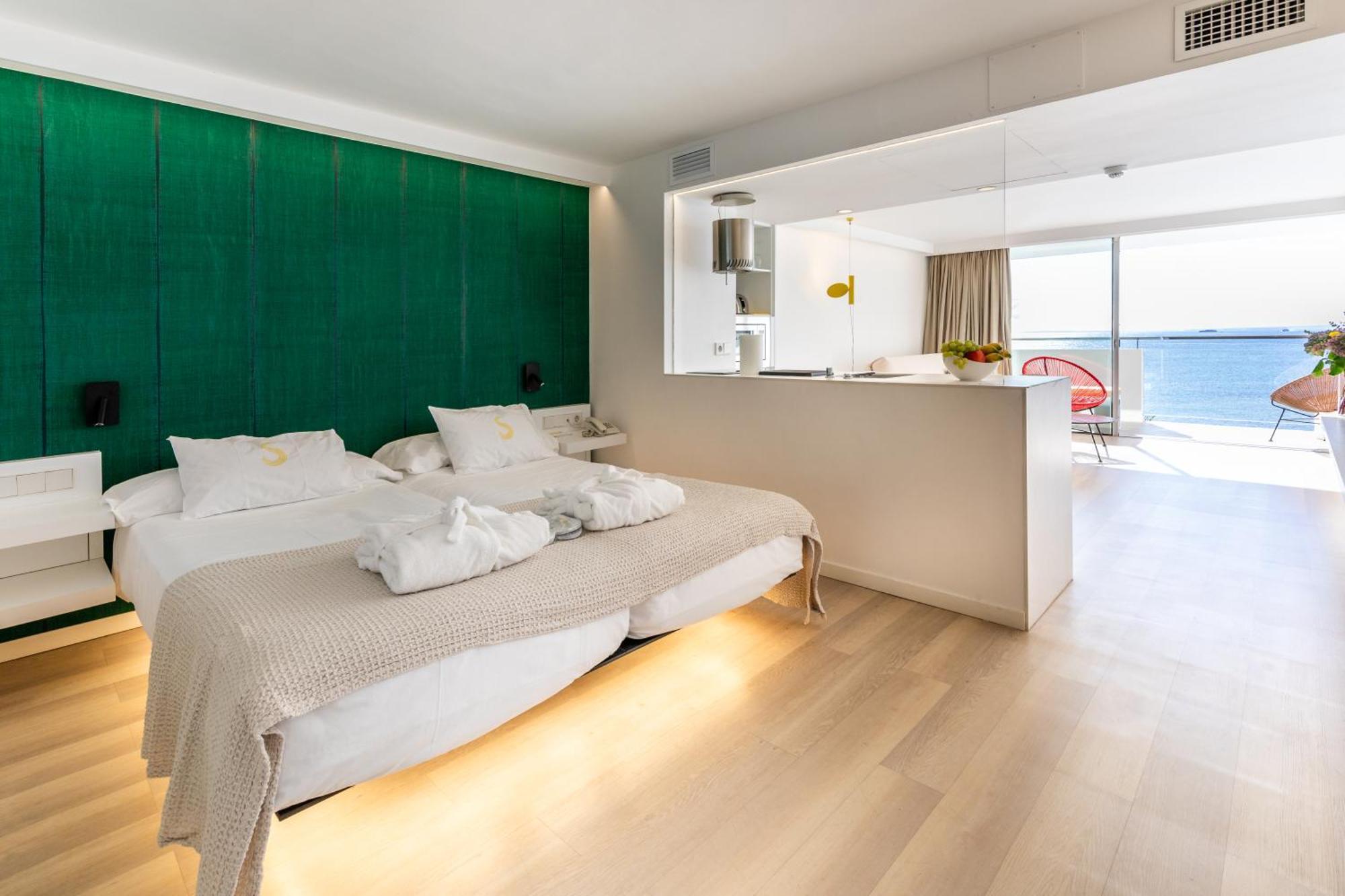 Studio Apartment Sea View