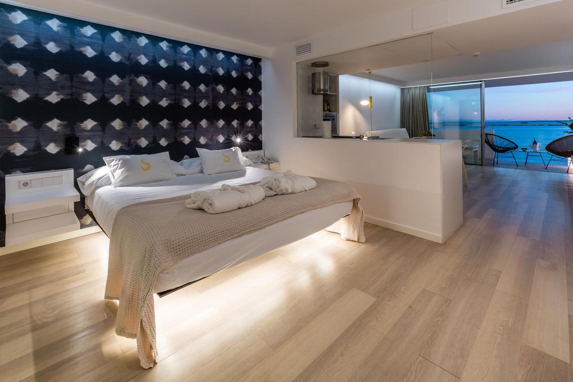 Studio Apartment Sea View Higher Floors