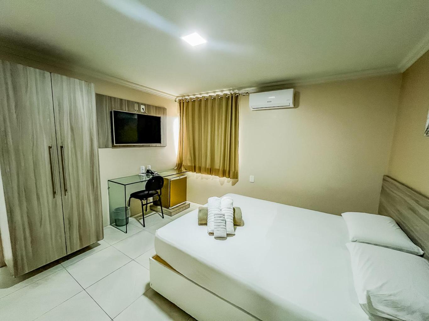 Double Room,1743023662:JPEG