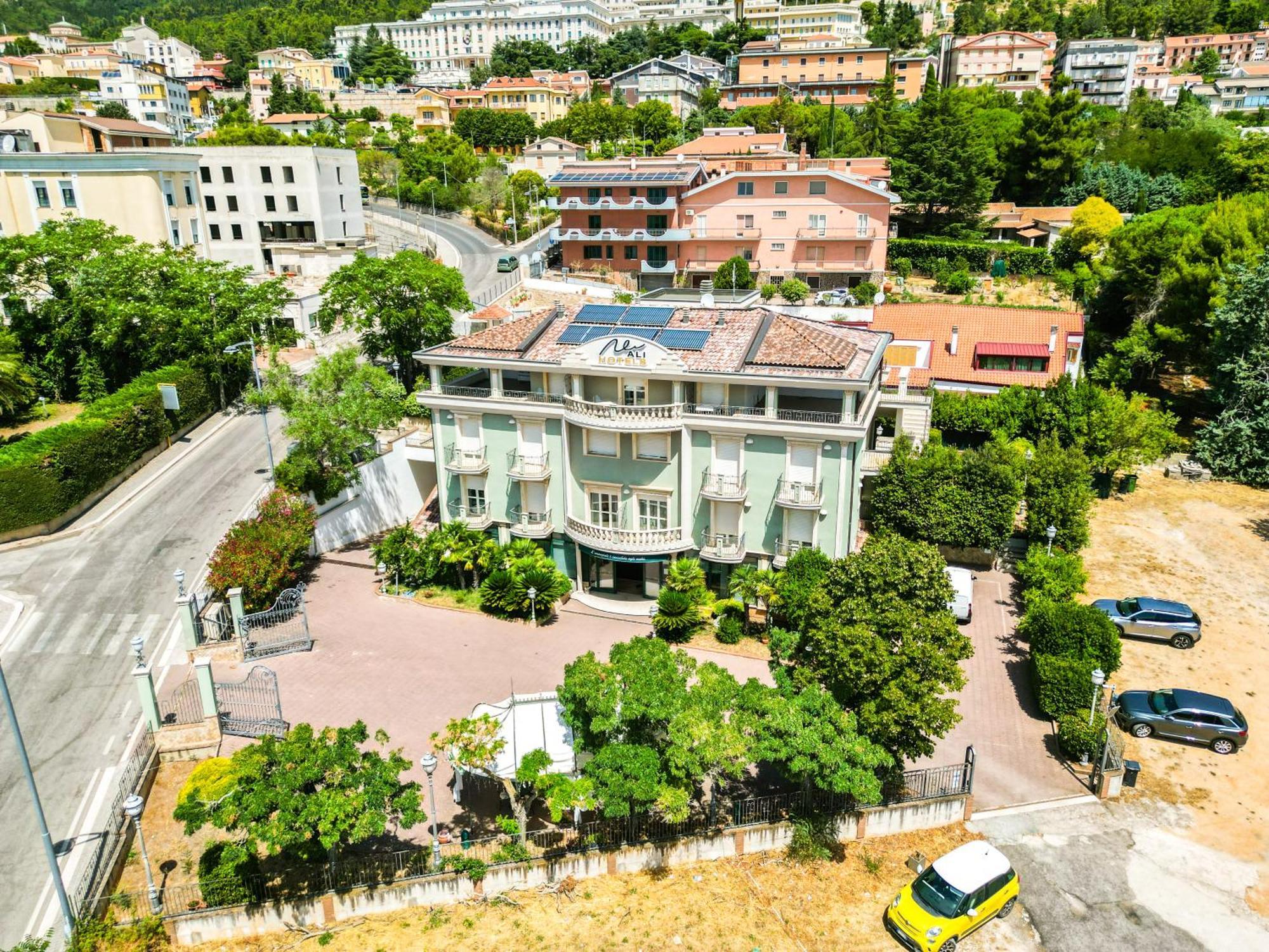 Economy Single Room balcony dependance