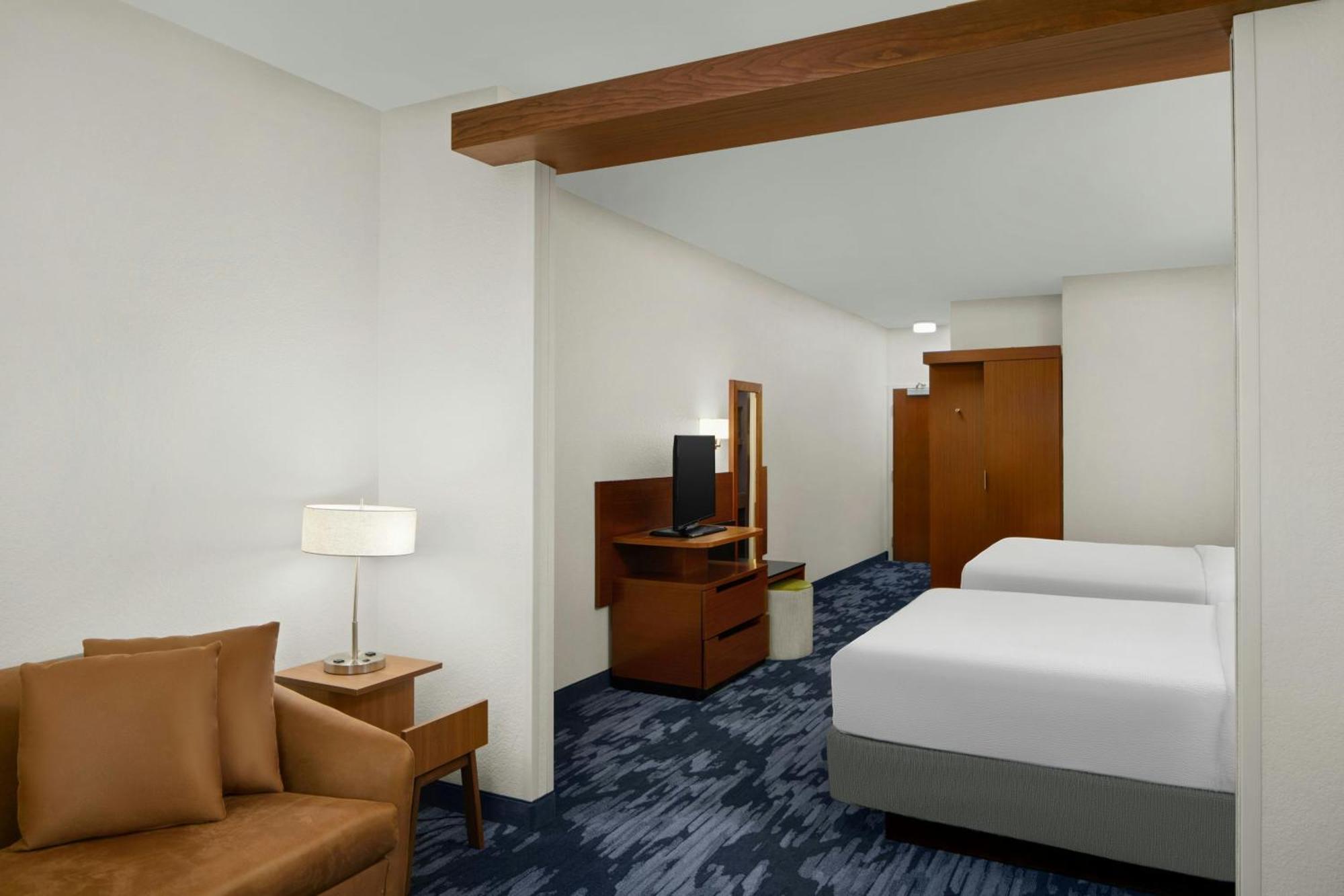 Studio Two Queen Beds Bathtub Sofa Bed Mobility Access or Hearing Accessible,1743034201:JPEG