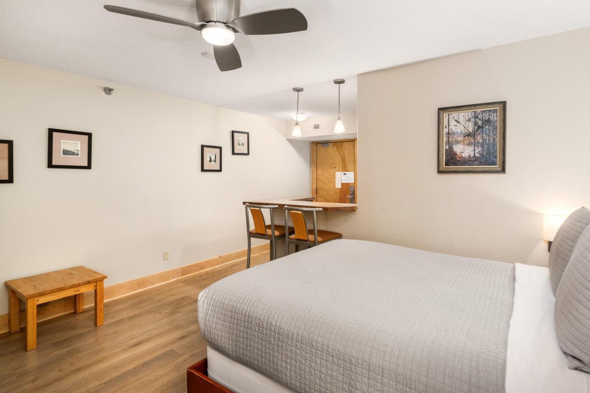 Two-Bedroom Lakeside Suite