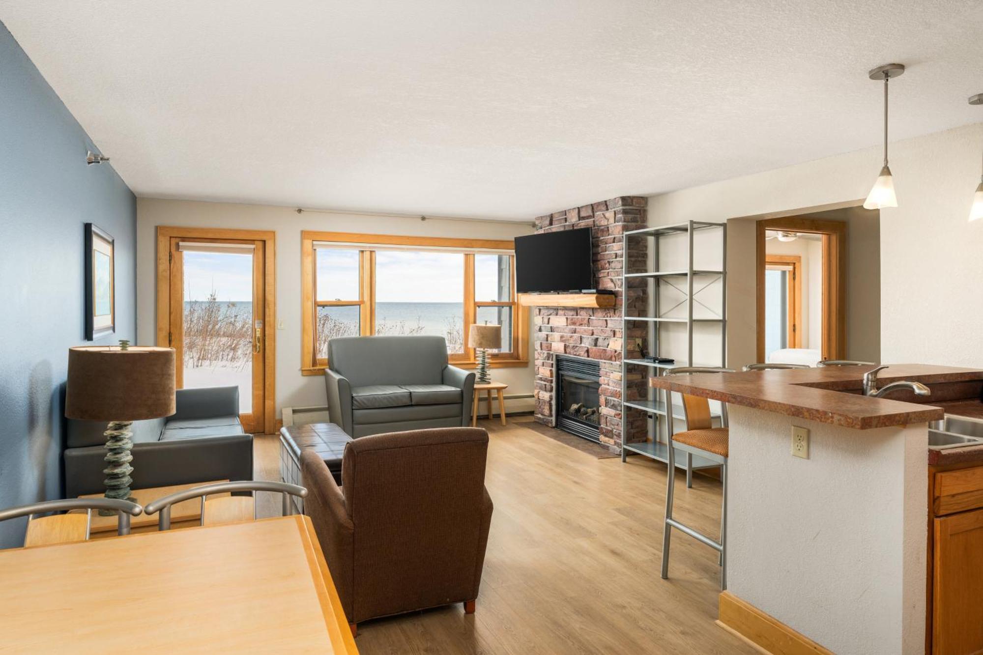 Two-Bedroom Lakeside Suite