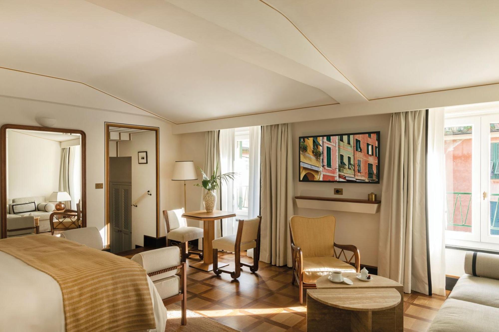 Junior Suite Village View
