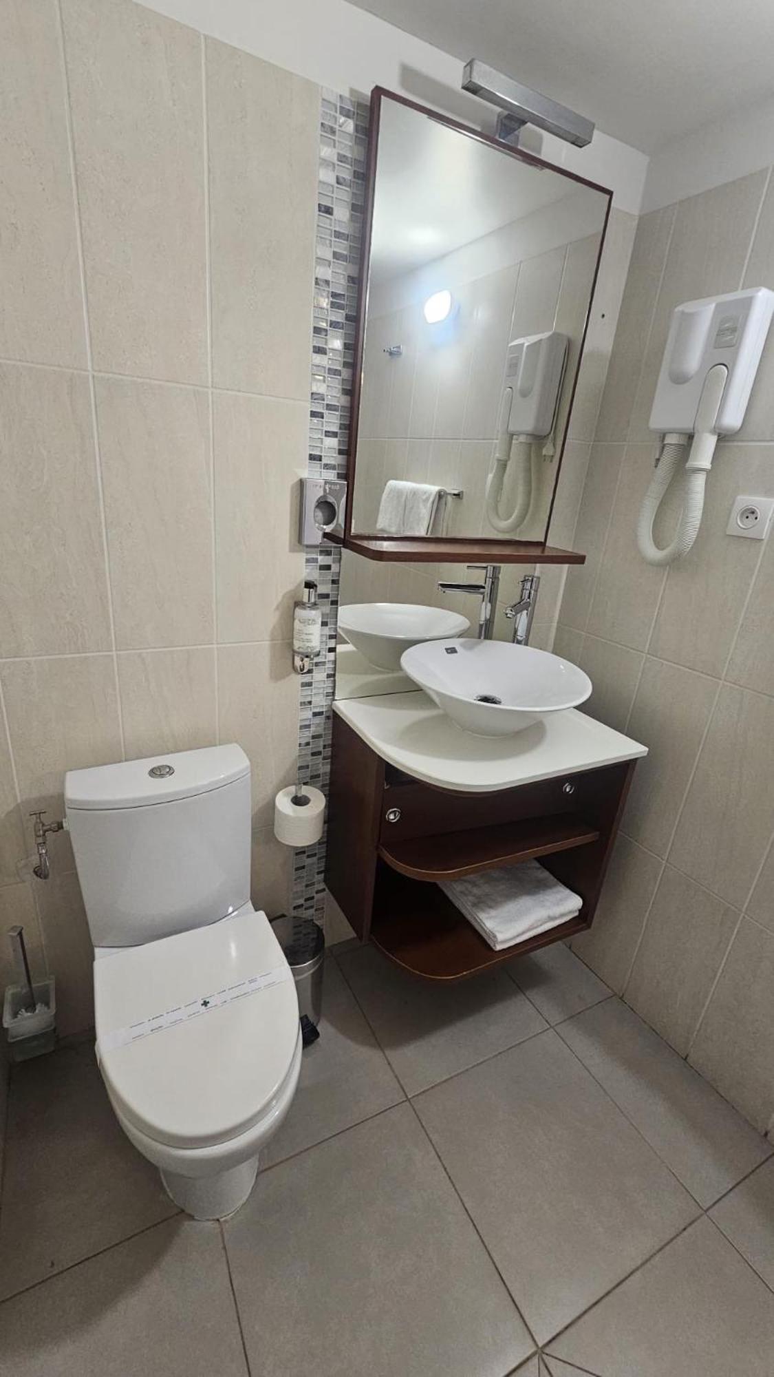 Large Double Room