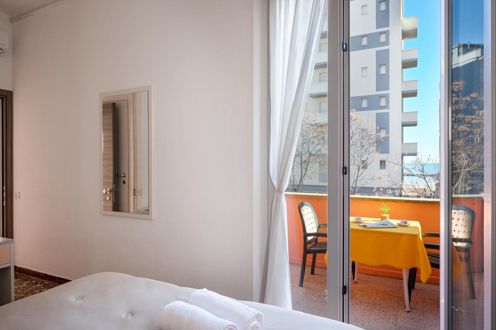 Standard Double or Twin Room Balcony