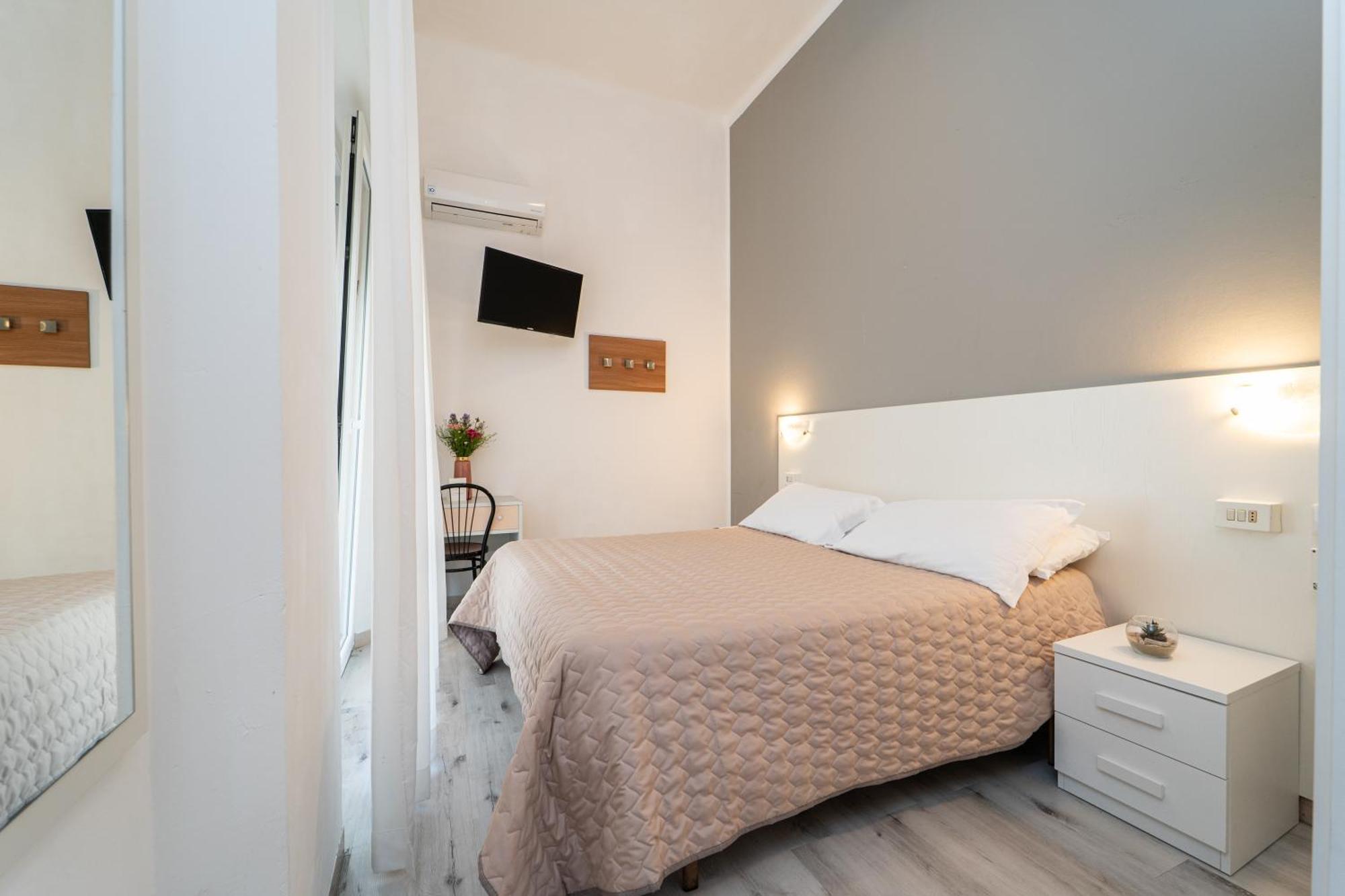 Standard Double or Twin Room Balcony