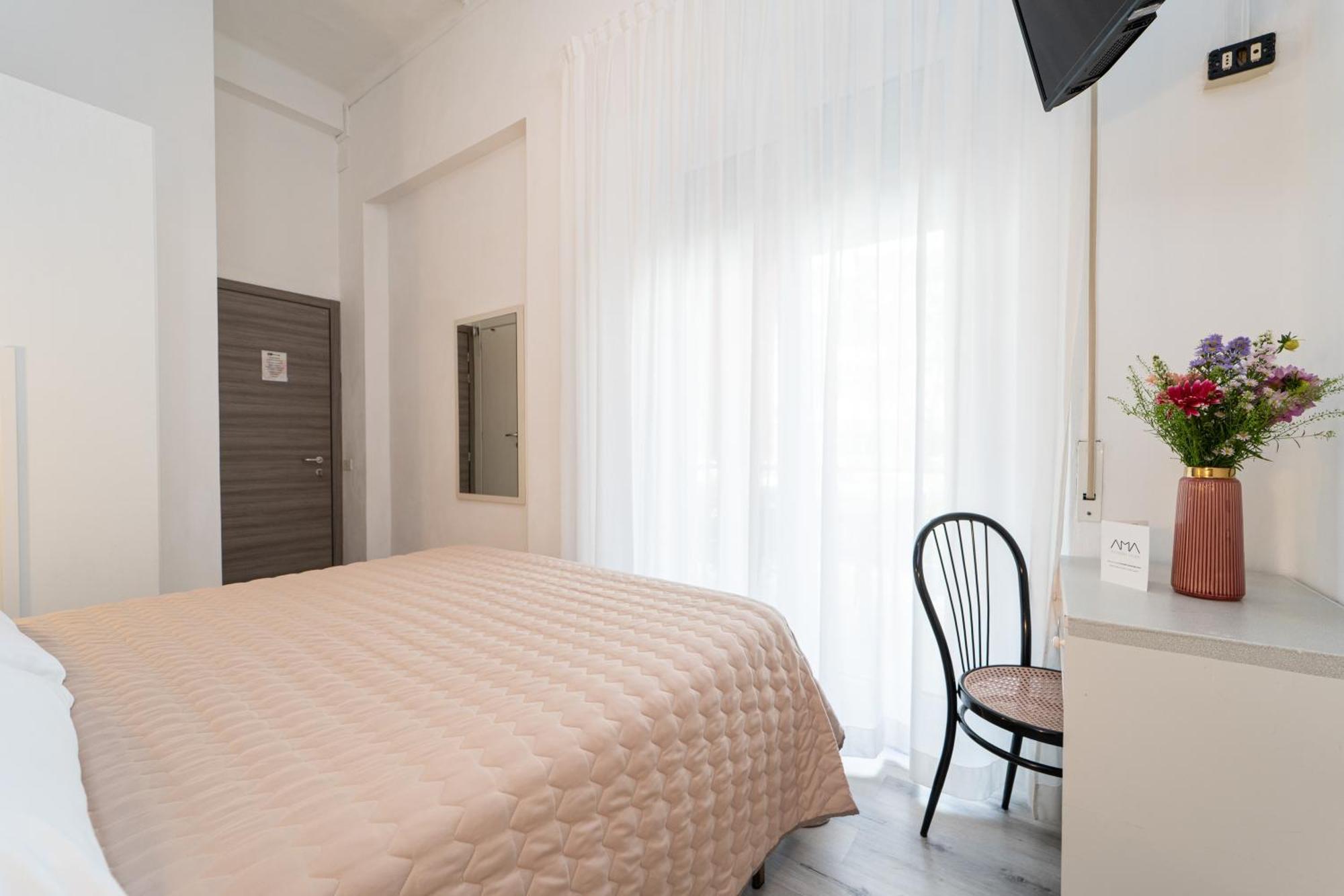 Standard Double or Twin Room Balcony