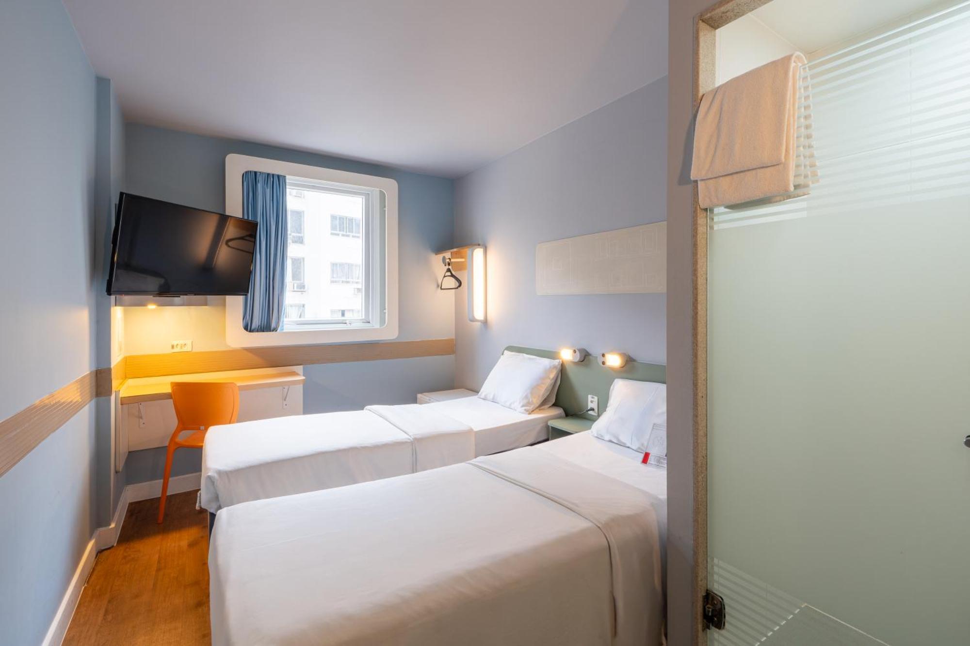 Superior Apartment Two Single Beds