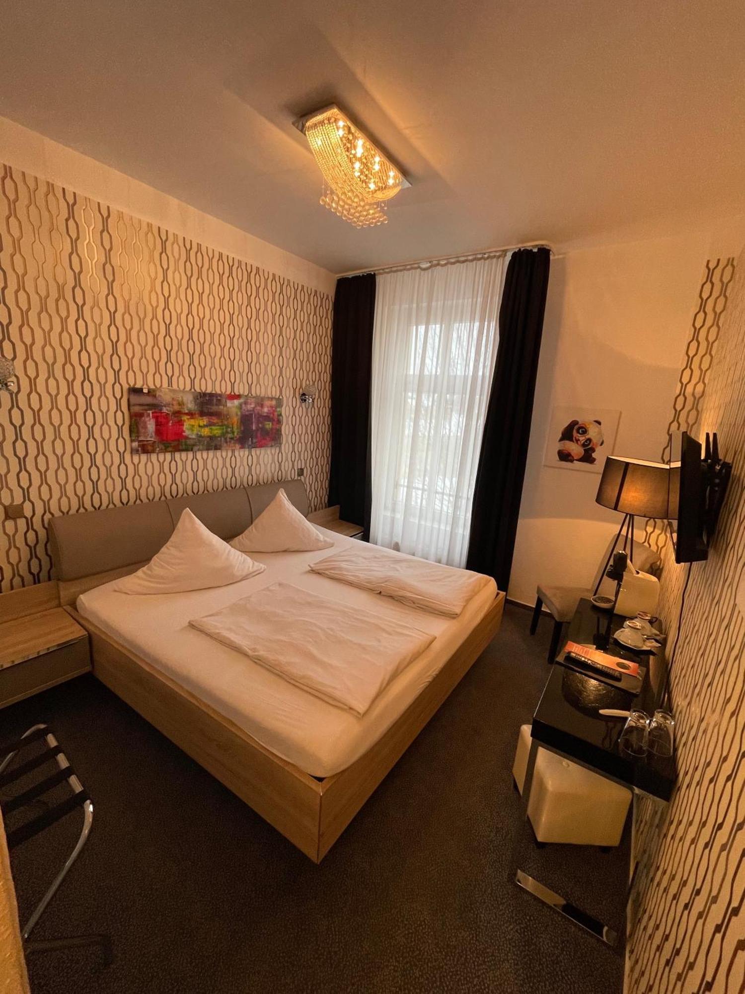 Classic Double Room