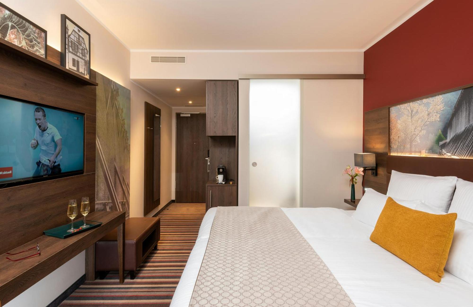 Double or Twin Room,1747023920:JPEG