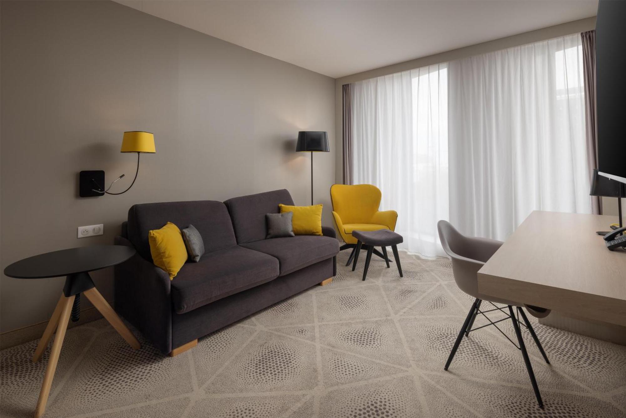 One-Bedroom King Suite