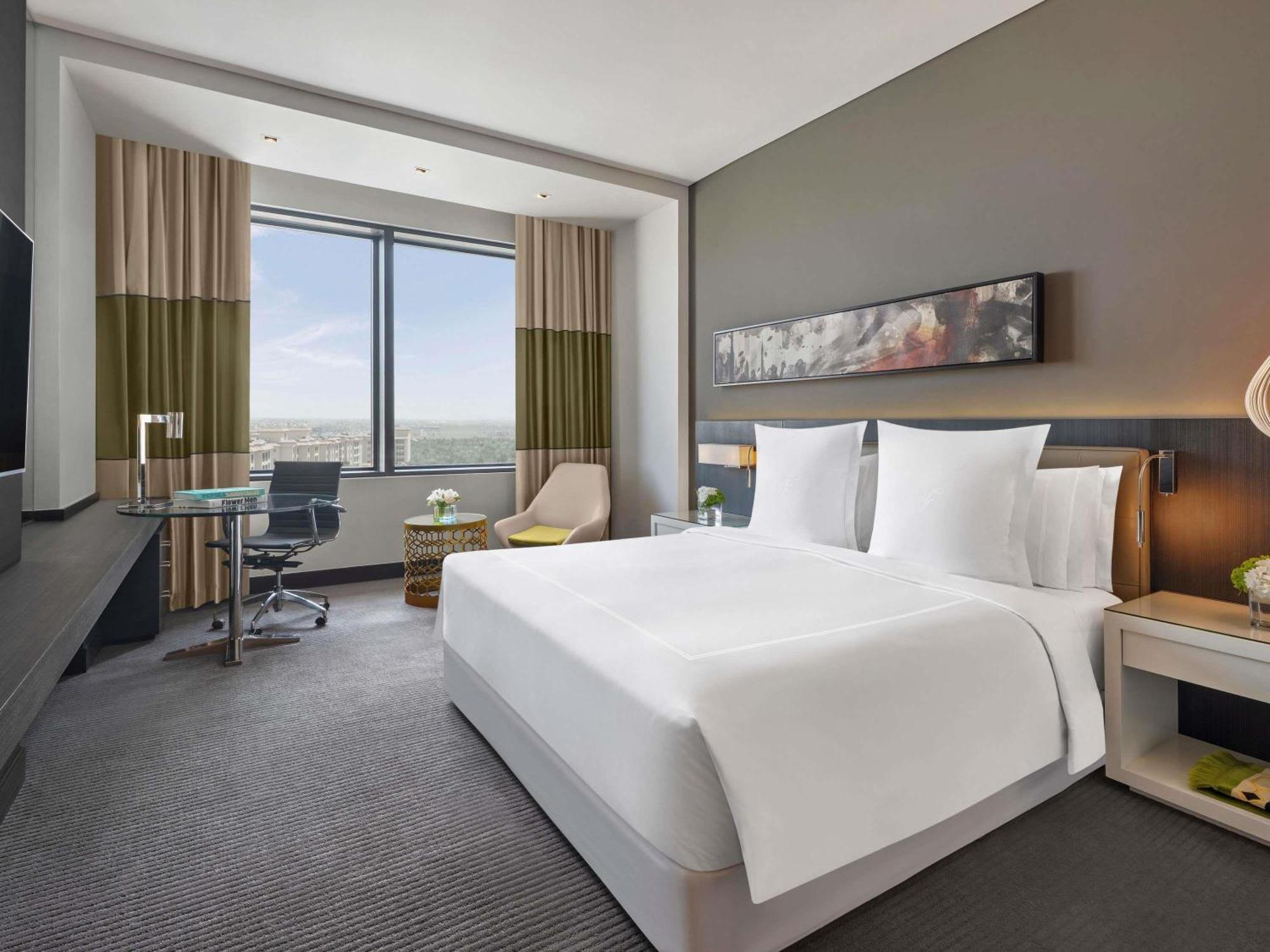Fairmont King Room Non-Smoking