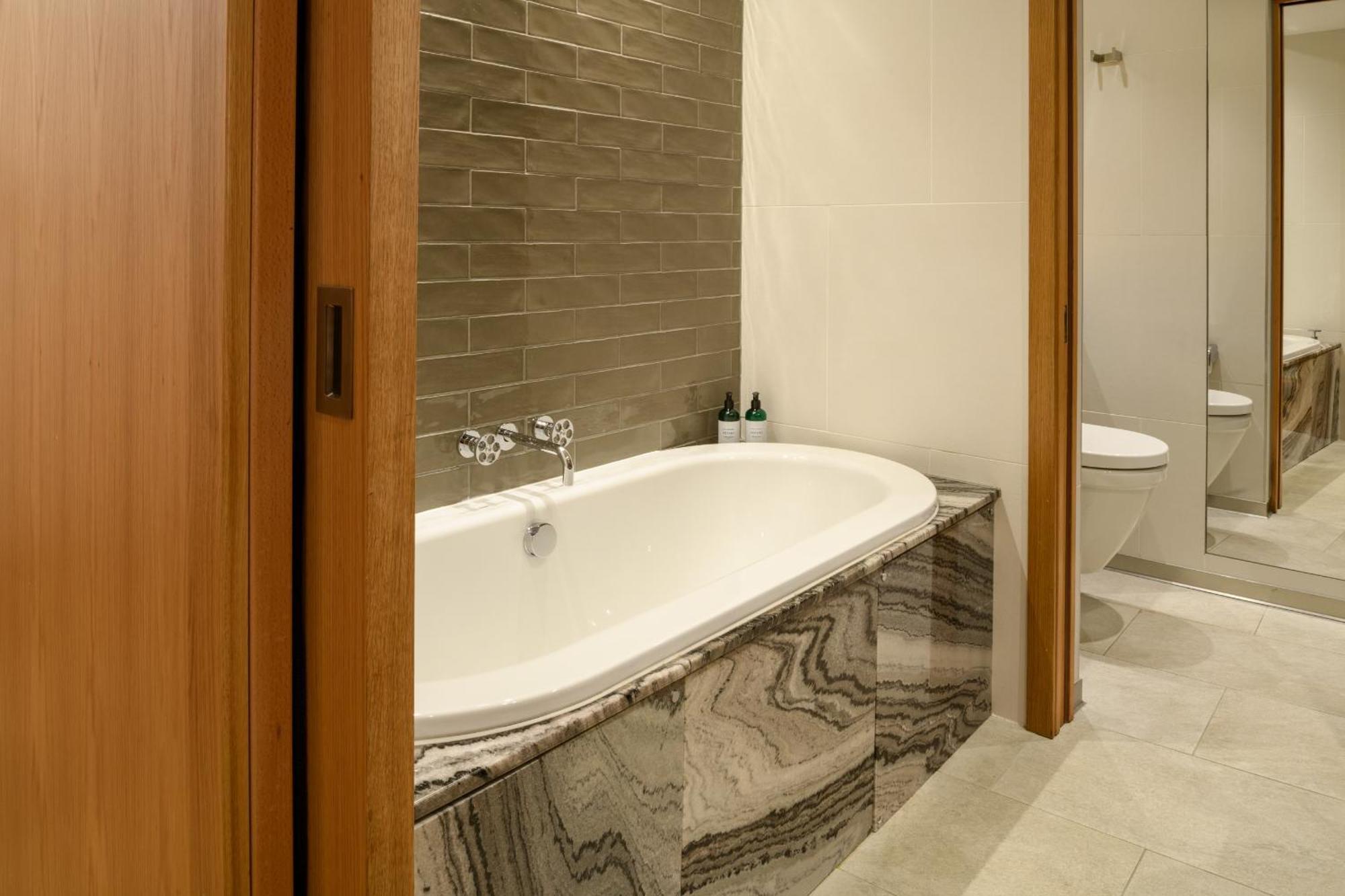 Double Room ROOMY-BATH