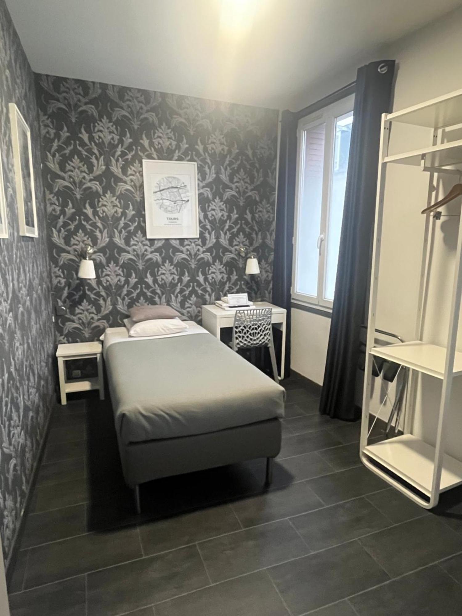 Small Single Room,1589219523:JPEG