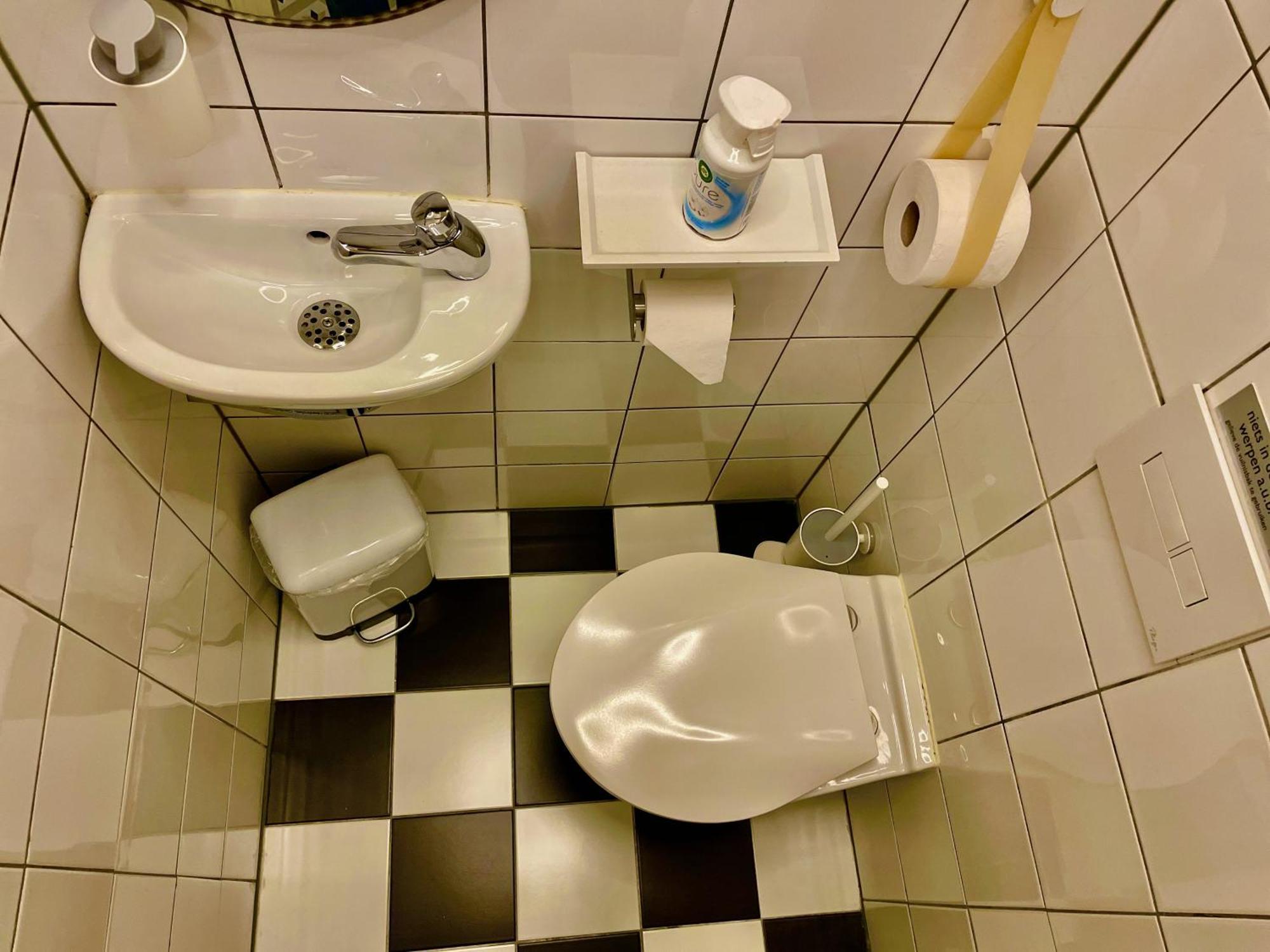 Double Room Private Bathroom