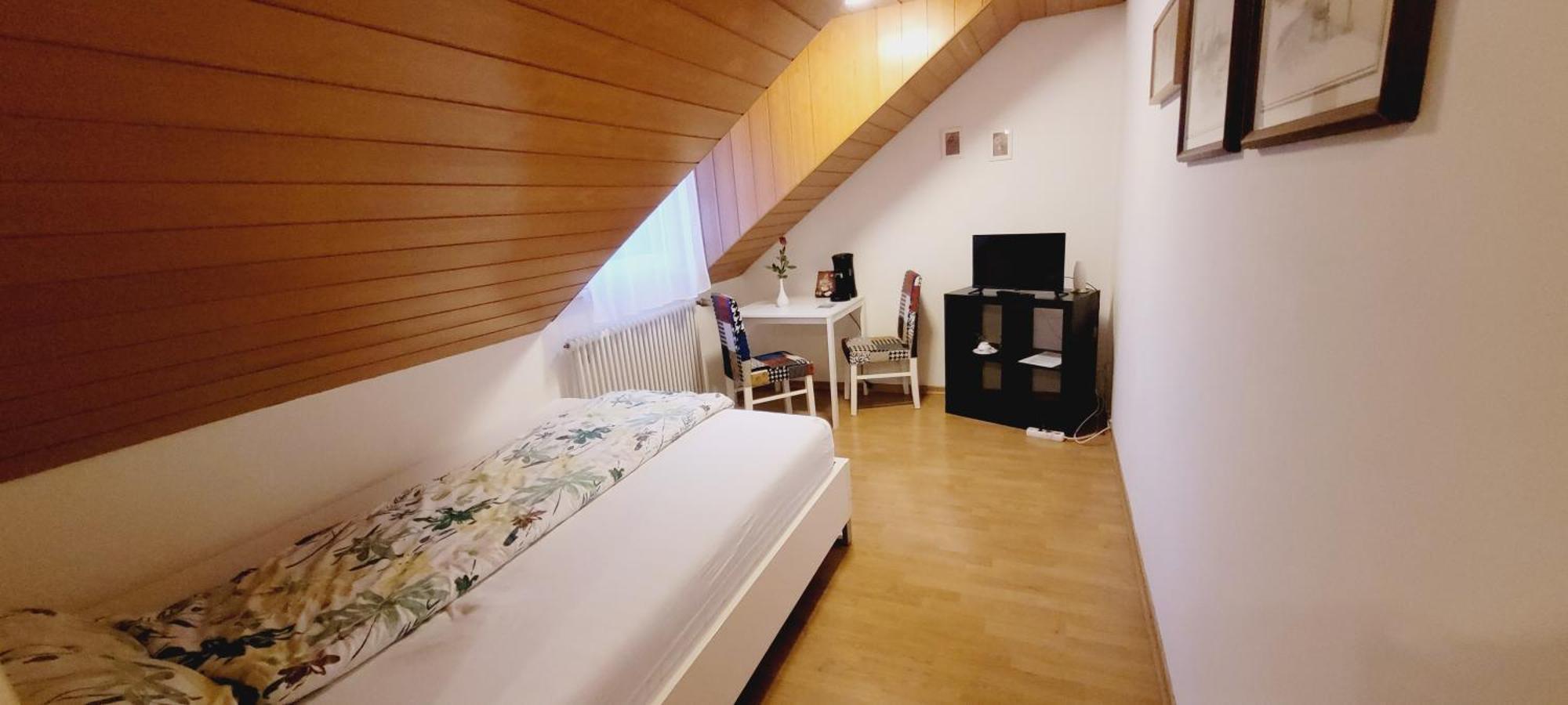 Standard Single Room,1743311053:JPEG