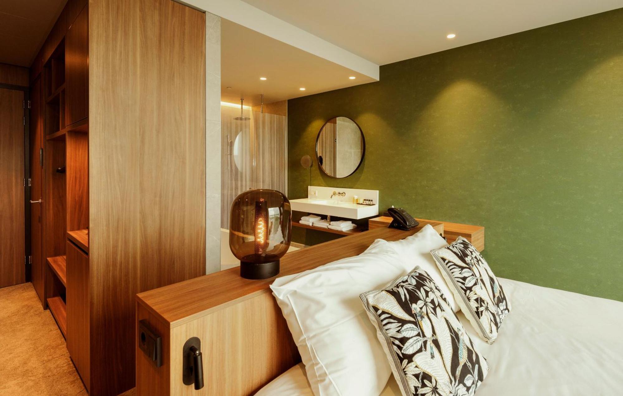 Comfort King bath