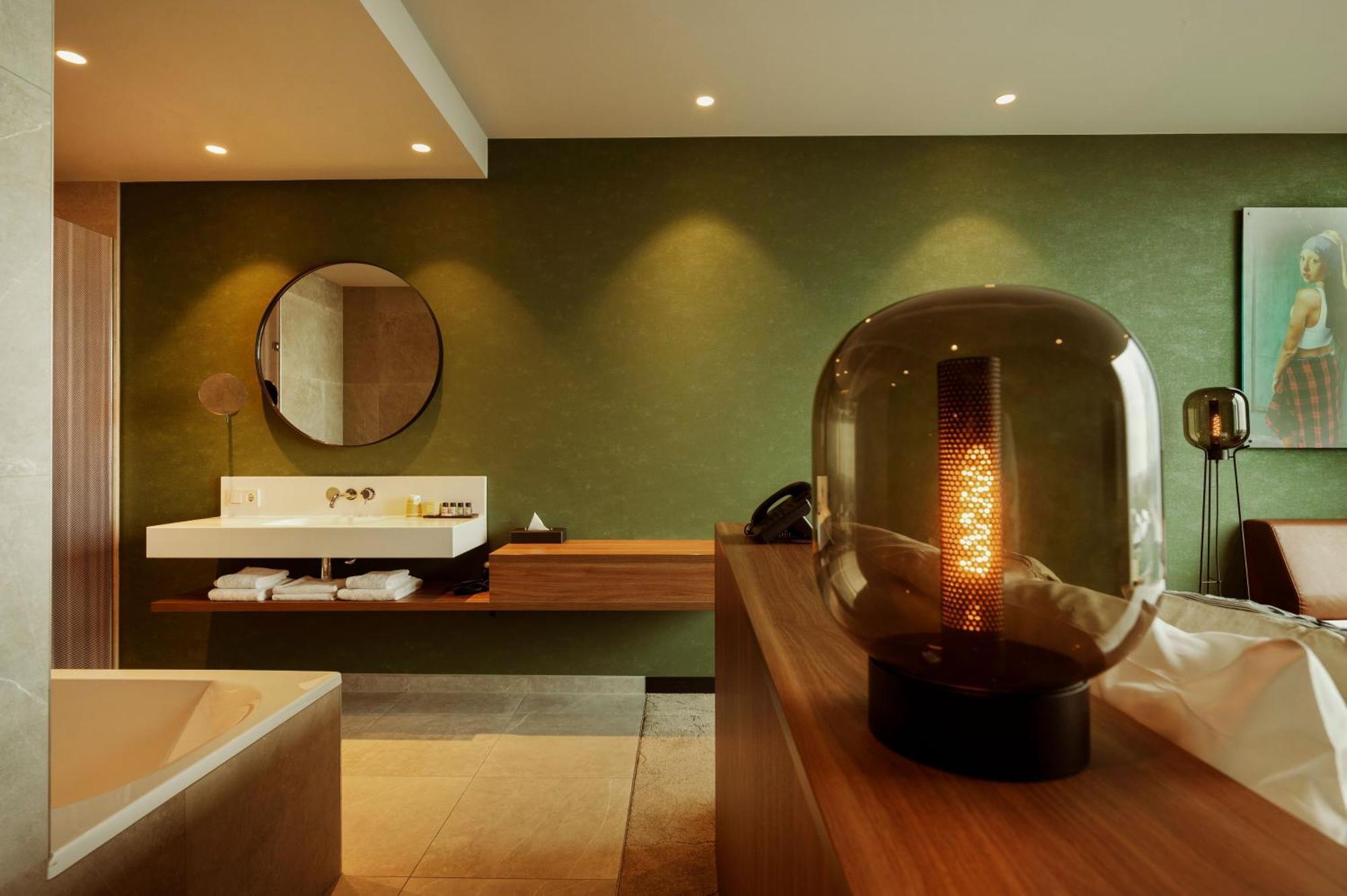Comfort King bath