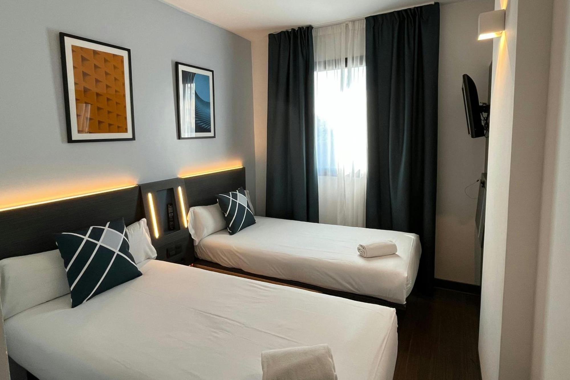 Standard Twin Room,1747159627:JPEG